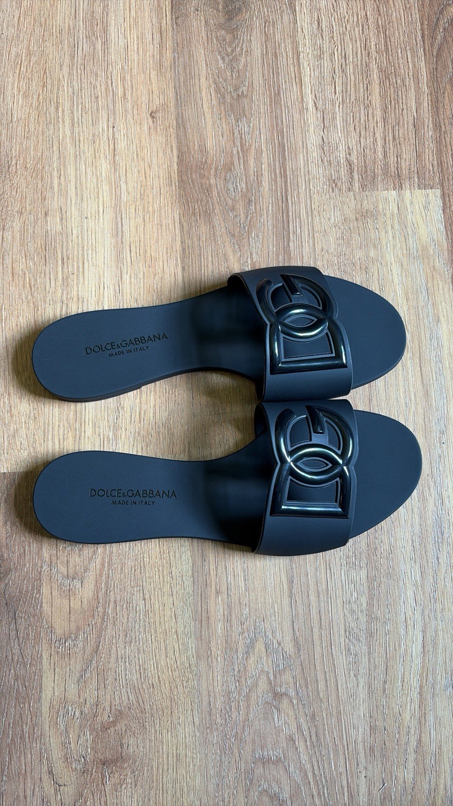 Dolce & Gabbana Women’s Black Rubber Slide Sandals Logo EU 38