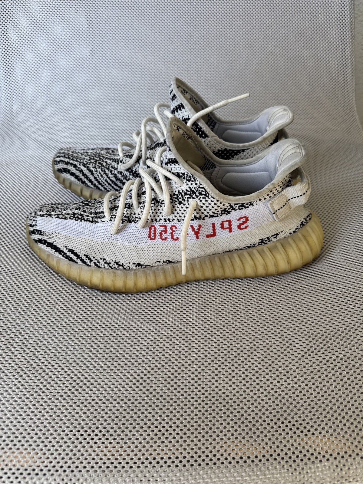adidas Yeezy Boost 350 V2 Men’s Size 11 Zebra White/Black CP9654