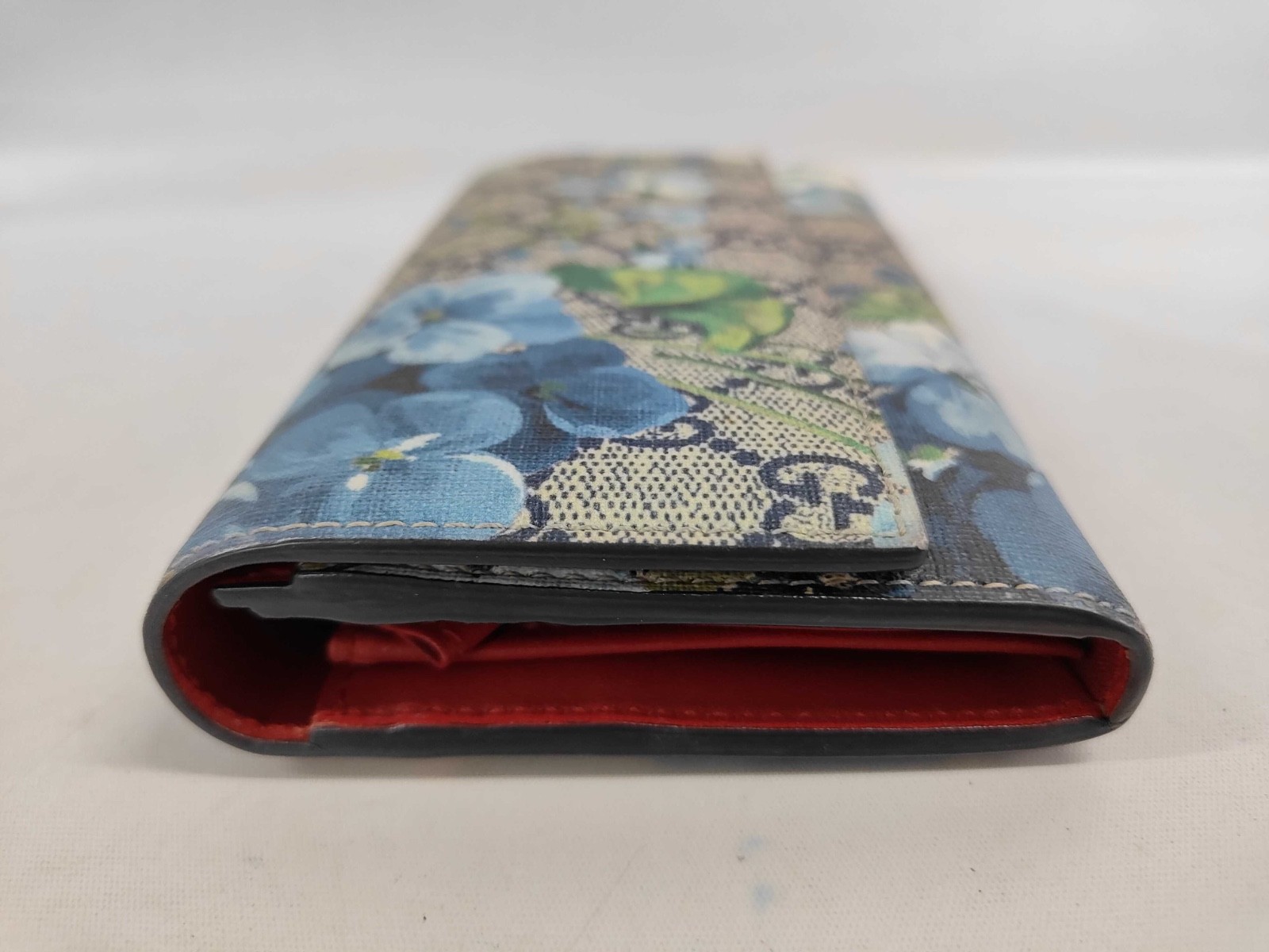 Gucci Blooms Long Wallet GG Supreme Blue