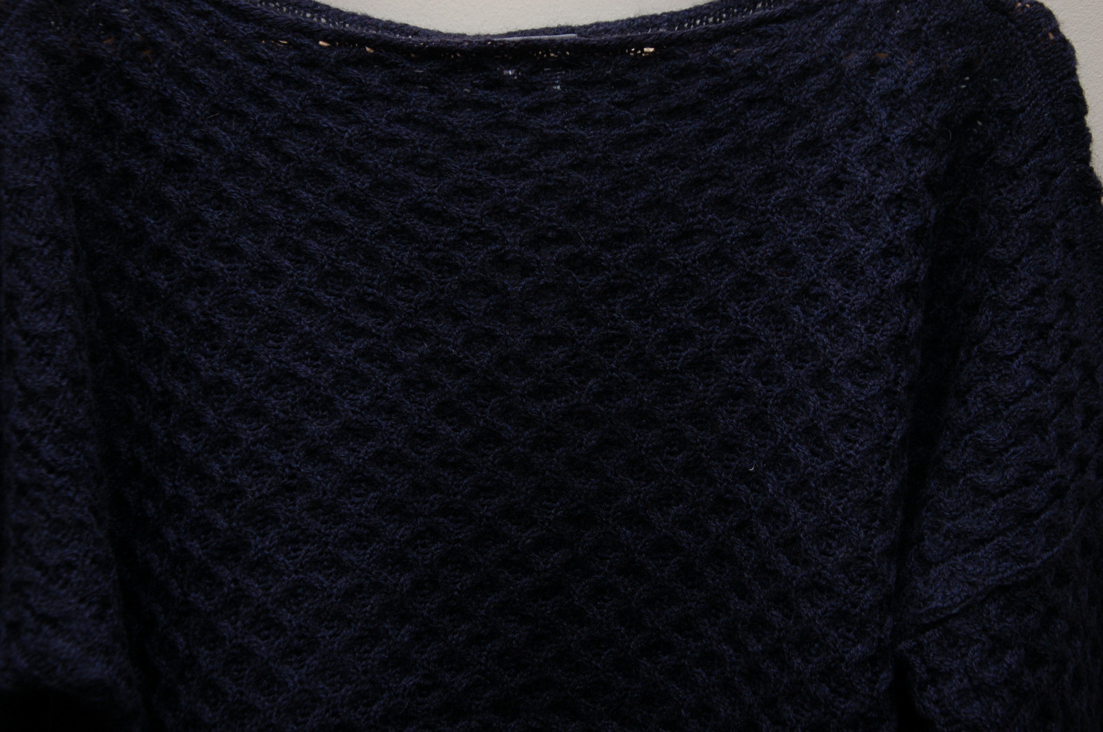 W527 NWT VINCE MINI CABLE TAIL WOMEN SWEATER SIZE L in NAVY $285
