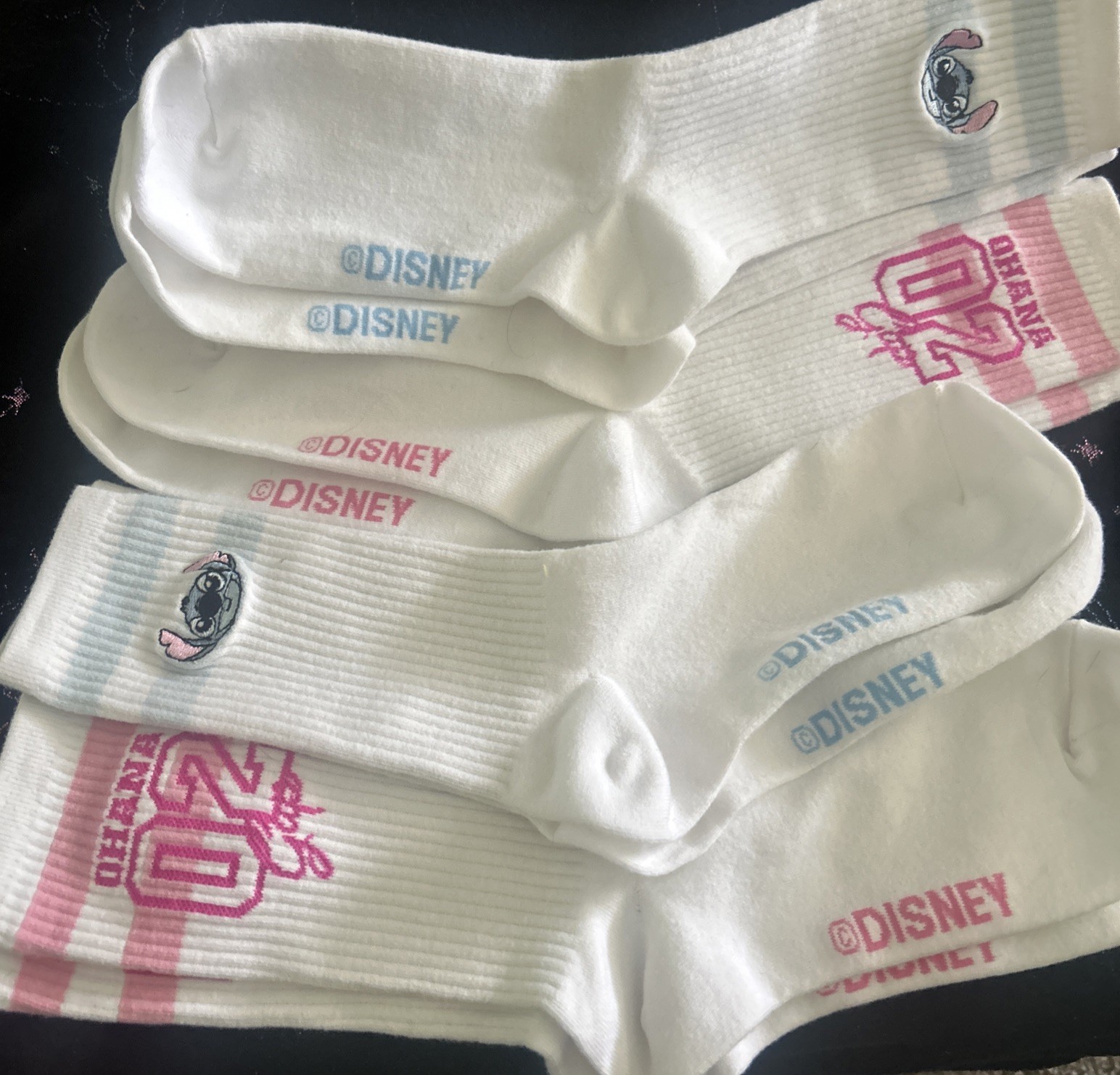 Disney Stitch Crew Socks GAP brand 4 Pairs Size 9-13 white pink blue 2cute! :-)