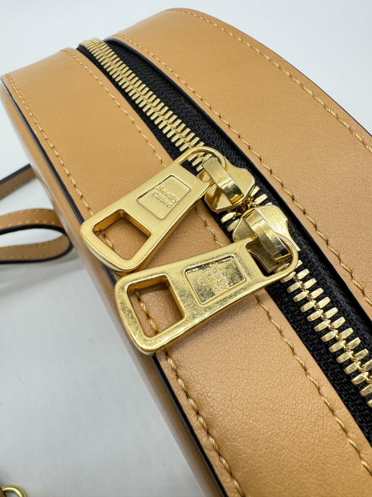 SEE BY CHLOE smooth leather shell chain strap women’s crossbody in Beige / Tan