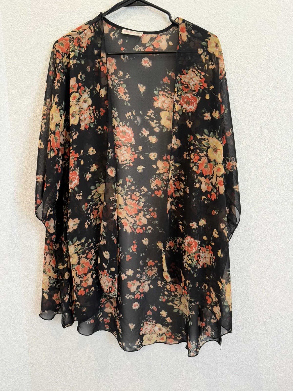 AGACI Women’s Black and Floral Kimono One Size / Beach /Boho / Festival