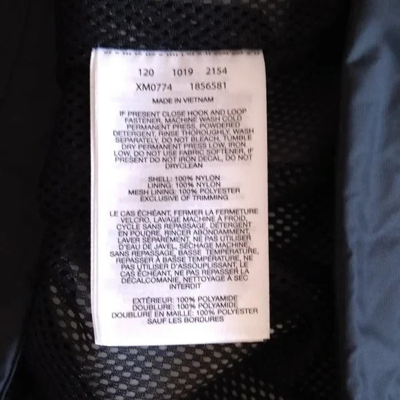 Columbia Men’s Timber Pointe II Waterproof Hooded Rain Jacket, MD – Black, NWT