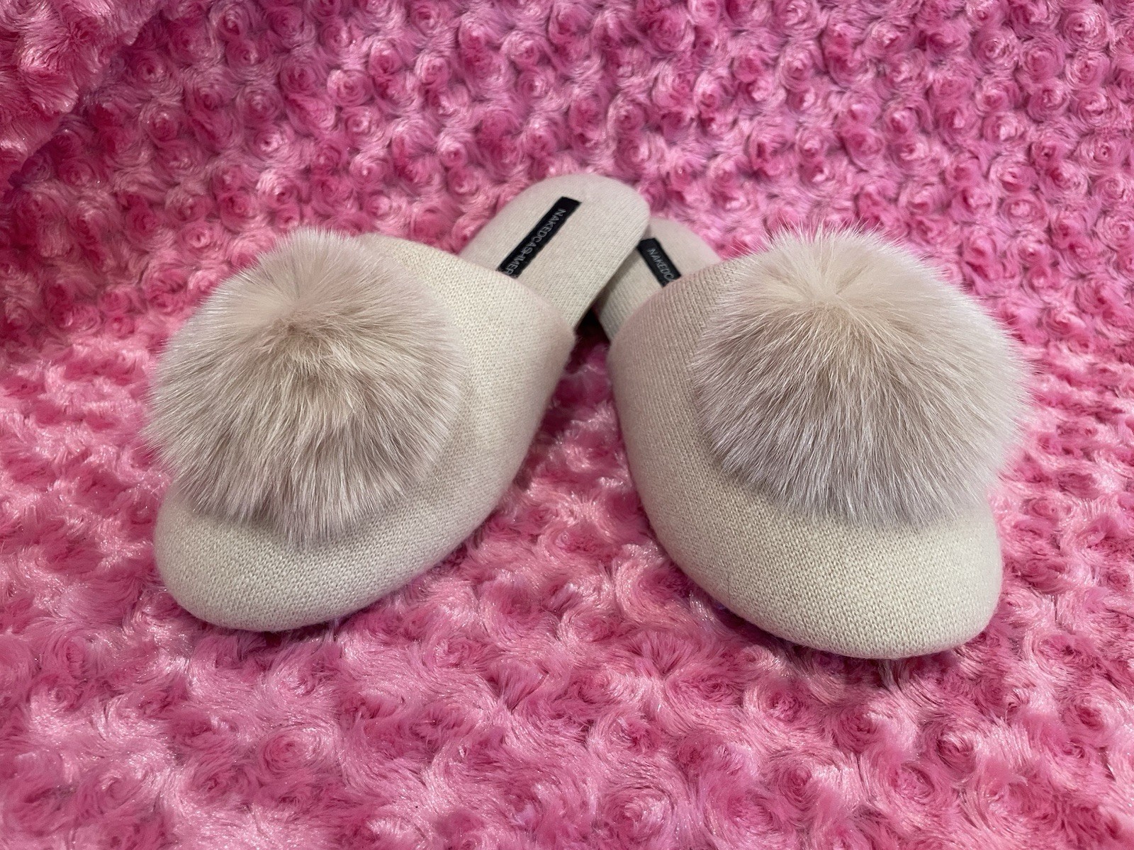 New! Naked Cashmere Love Slippers 100% Cashmere w/Fox Fur Sz L/XL 9-10 🥰