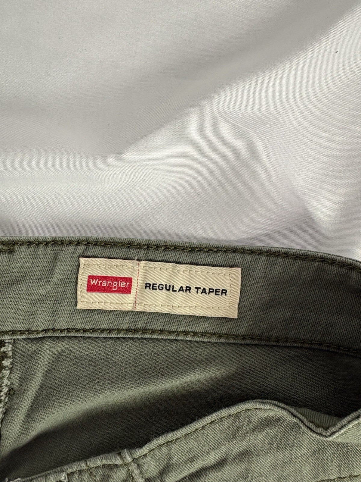 Wrangler Men’s Regular Taper Cargo Pants Green Size 32×34