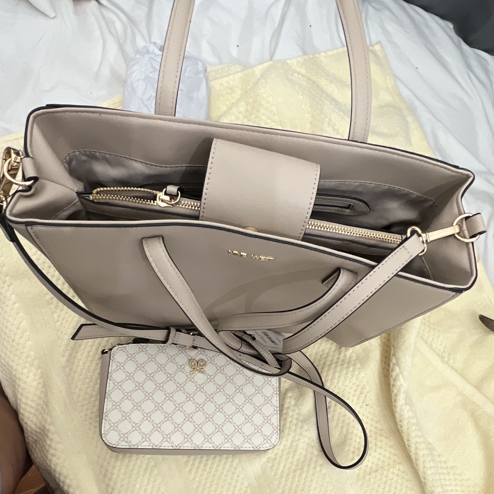 Nine West 2-in-1 Large Beige Tote Zip Closure Removable Pouch Detachable Strap