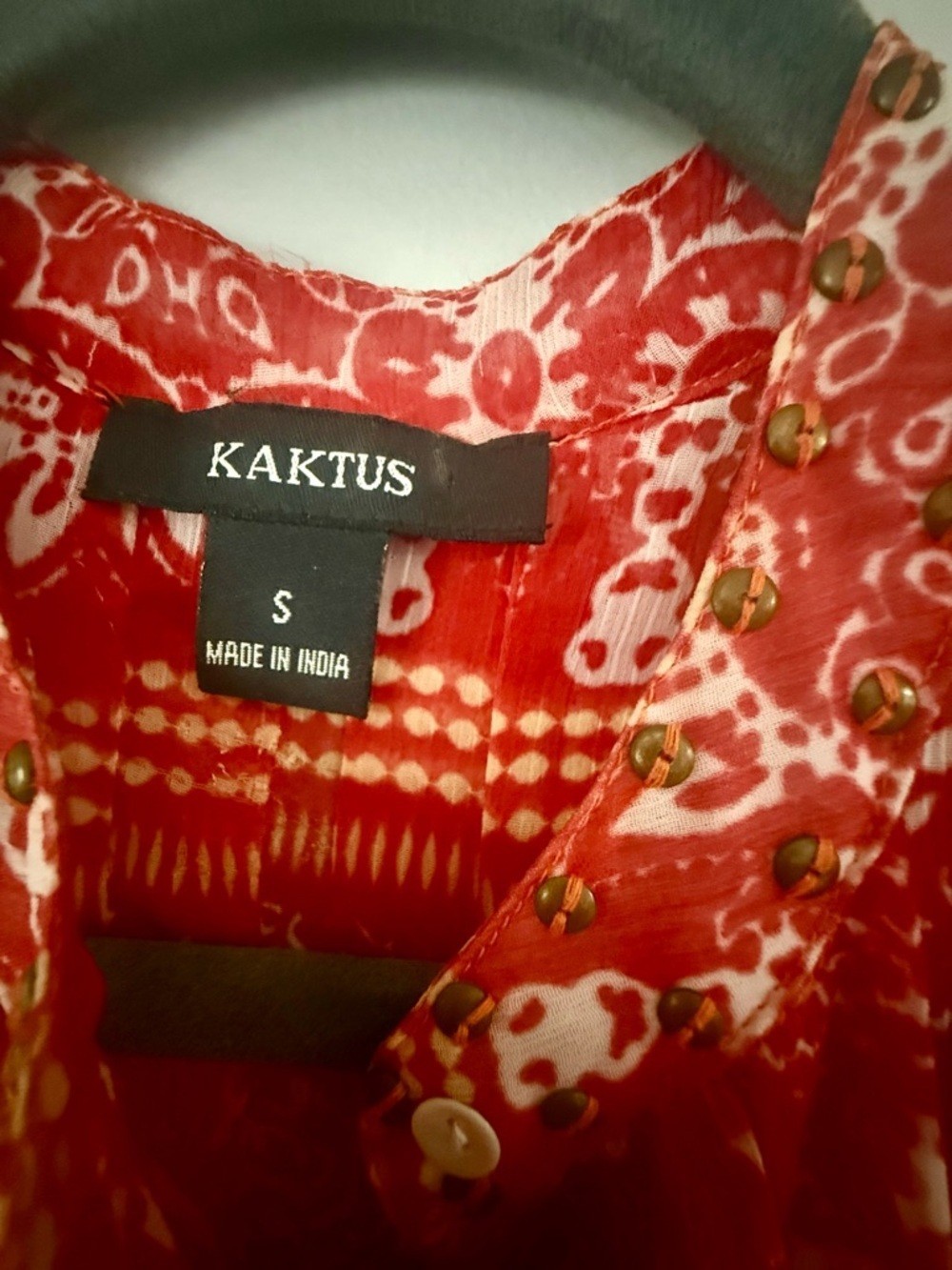 EUC Kaktus Bohemian Ombre Sleeveless Blouse – Orange & Yellow Paisley Print