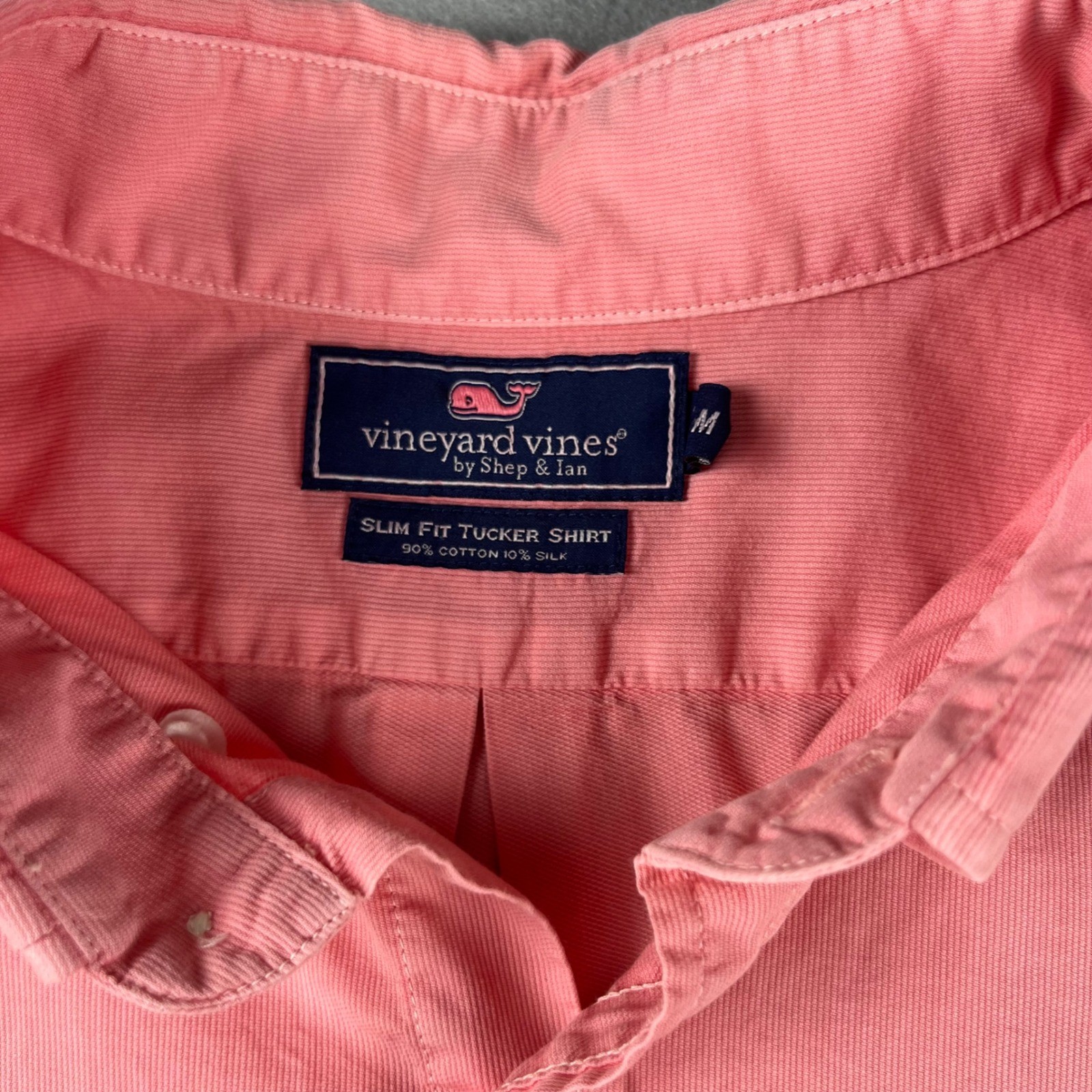 Vineyard Vines Mens Slim Fit Tucker Shirt Salmon Pink Cotton Silk Corduroy Med