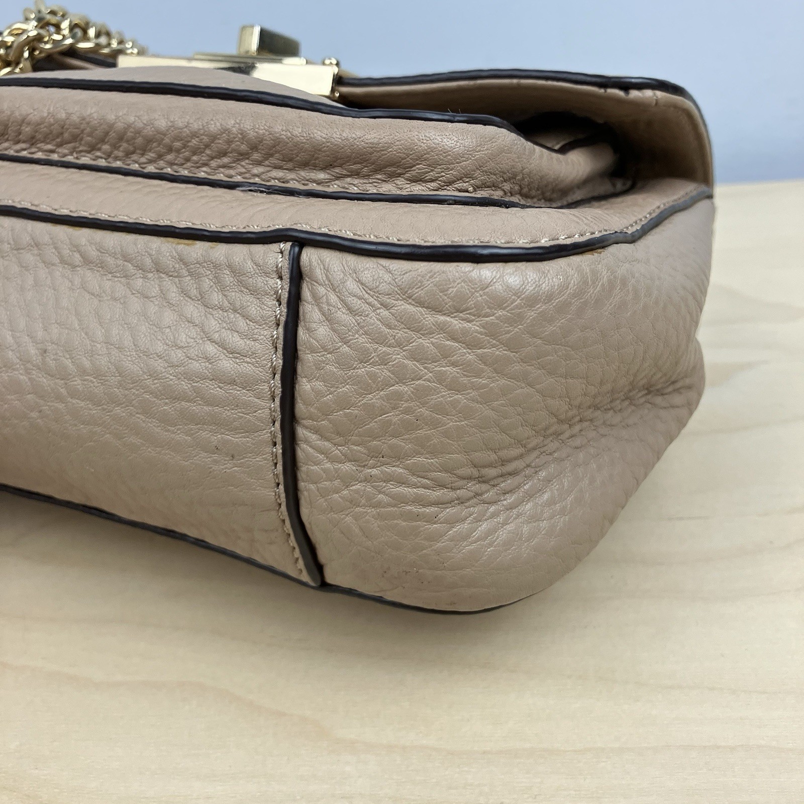 Michael Kors Sloan Tan Pebbled Crossbody Bag Small Turn Lock Chain Strap Gold