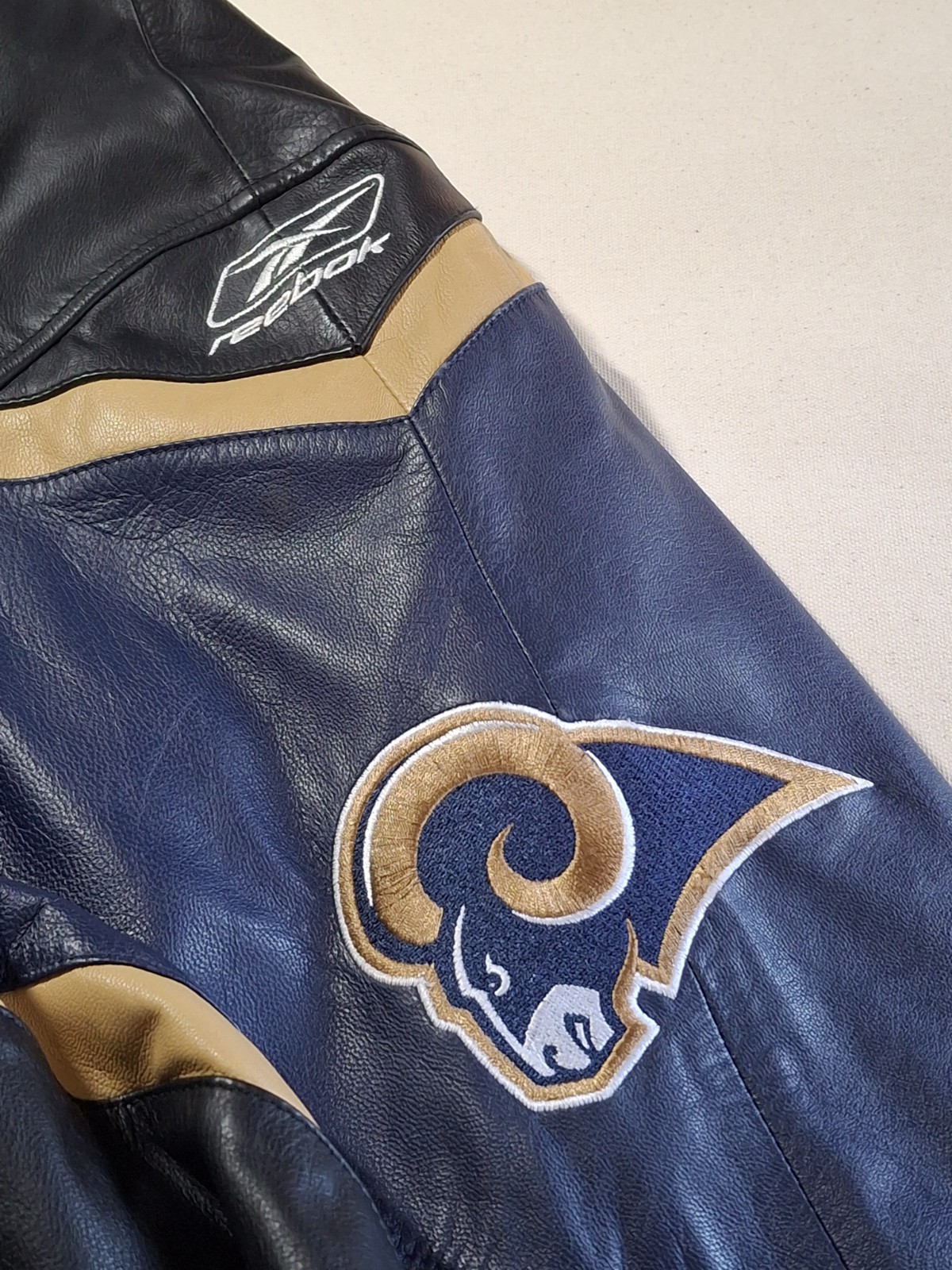 Vintage Y2K Reebok St. Louis Rams Leather Jacket Men’s 2XL XXL Quilted Interior