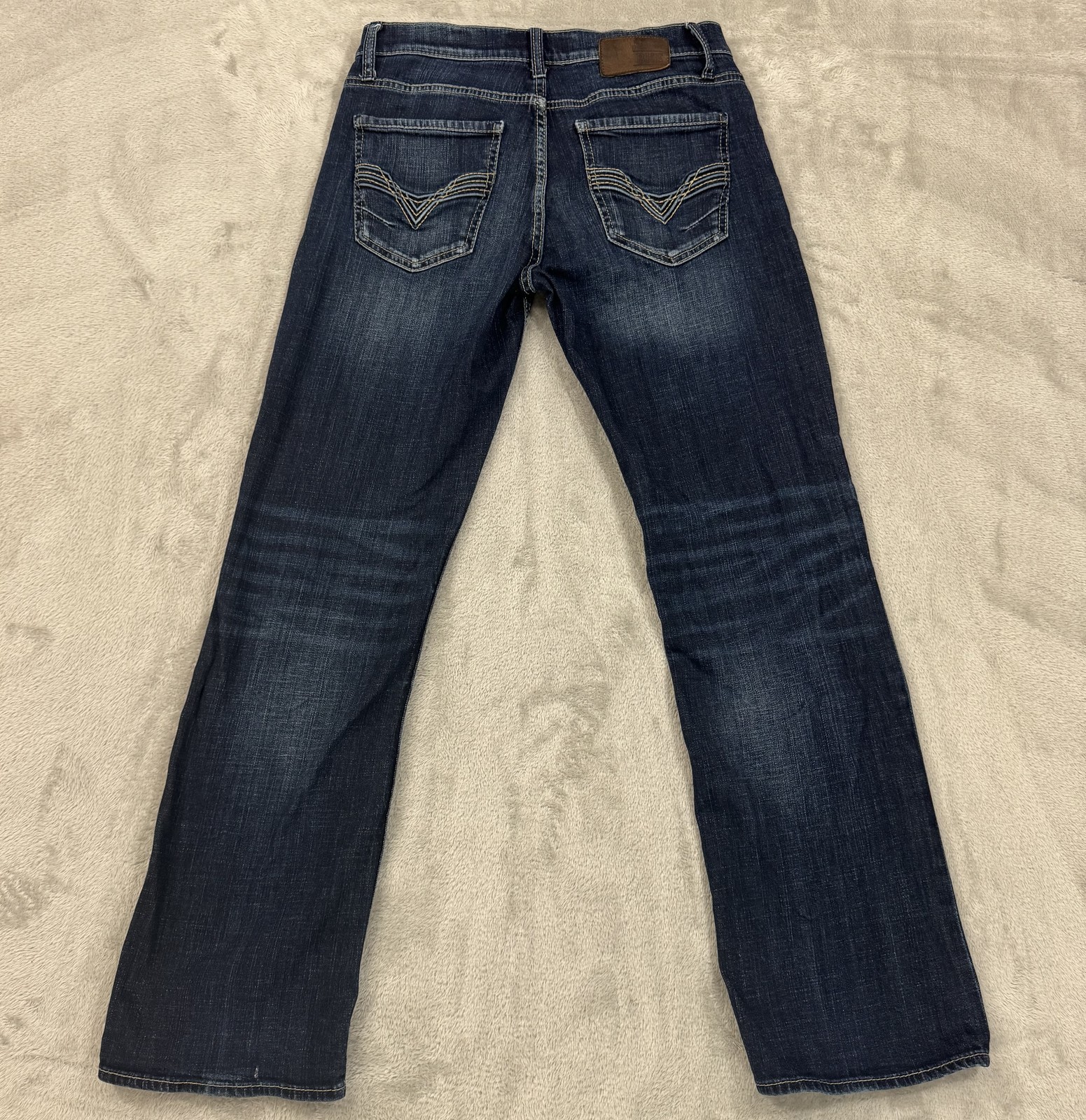 BKE Buckle Jeans Mens 31R Jake Bootcut Stretch Whiskered Dark Wash Blue Denim