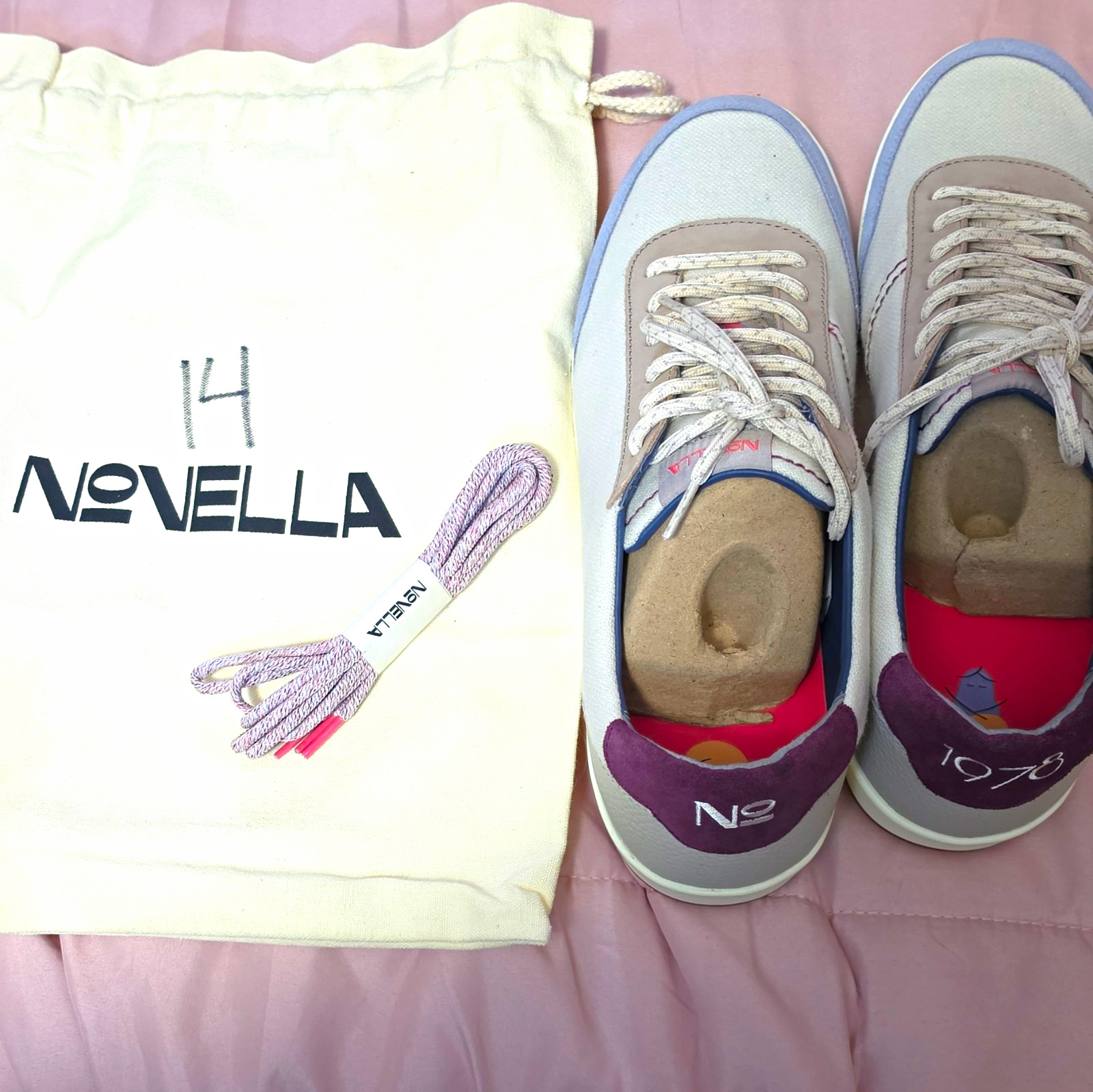 Novella No 1978 Low Top Lace-Up Sneaker Beige Purple Blue w/ Extra Laces