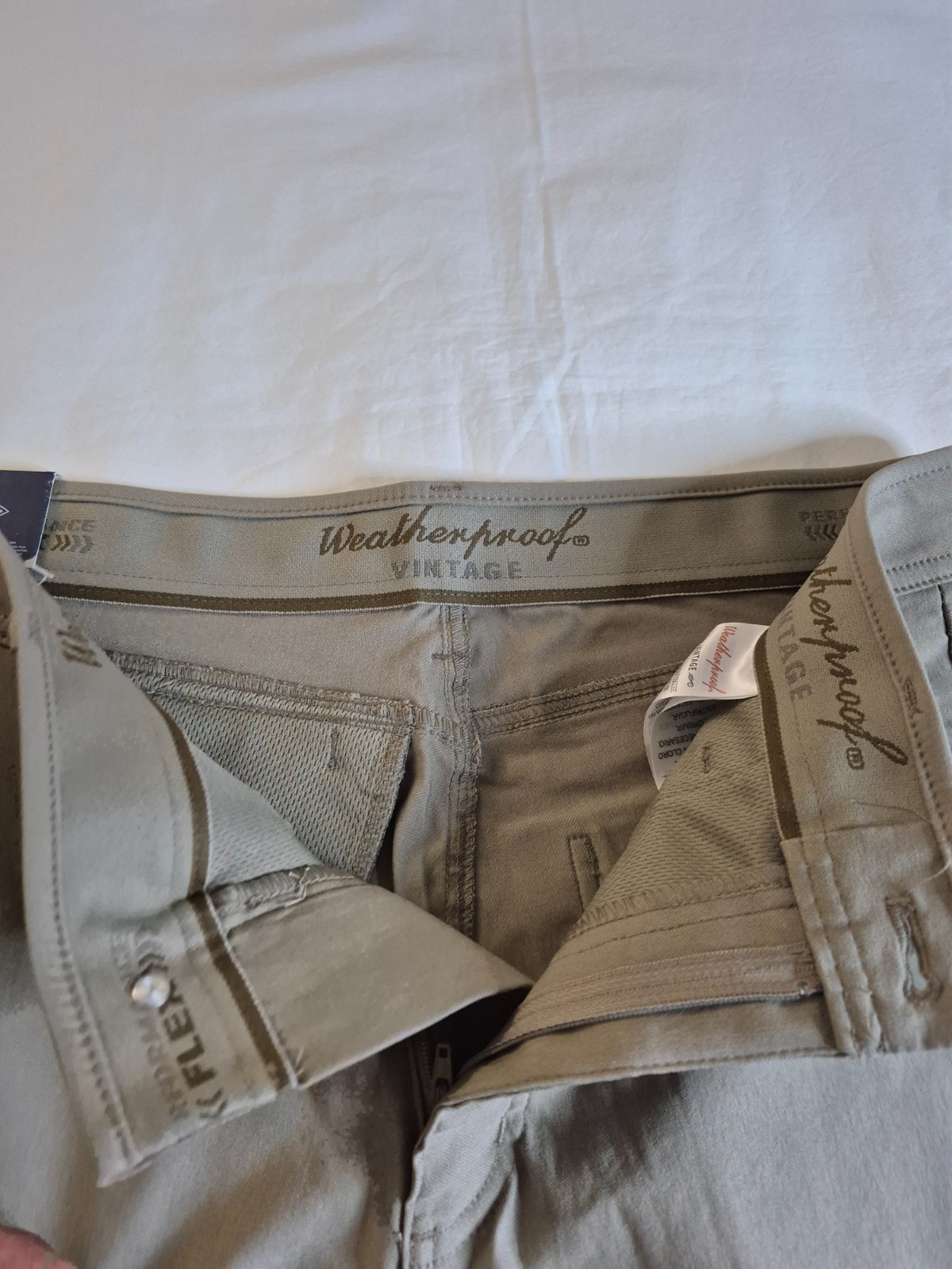 Weatherproof Vintage Men’s Tech Pant Straight Water Resistant TAN 32×34, NEW
