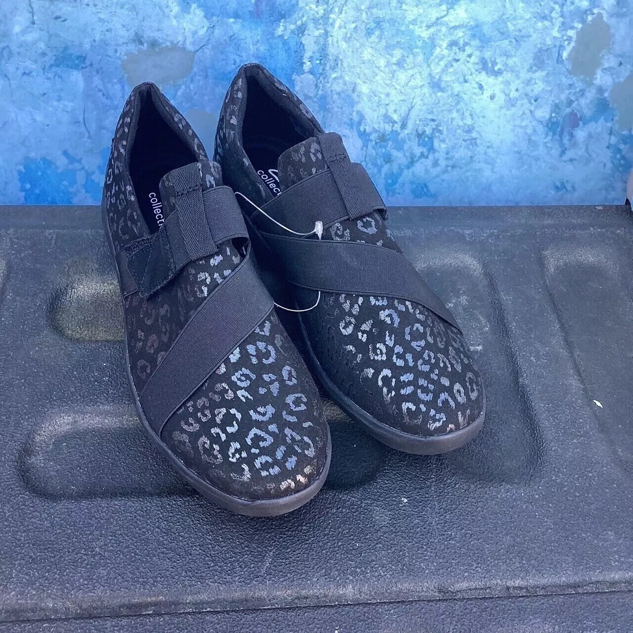 Clarks Kayleigh Charm Womens Slip on Black Suede new no retail box