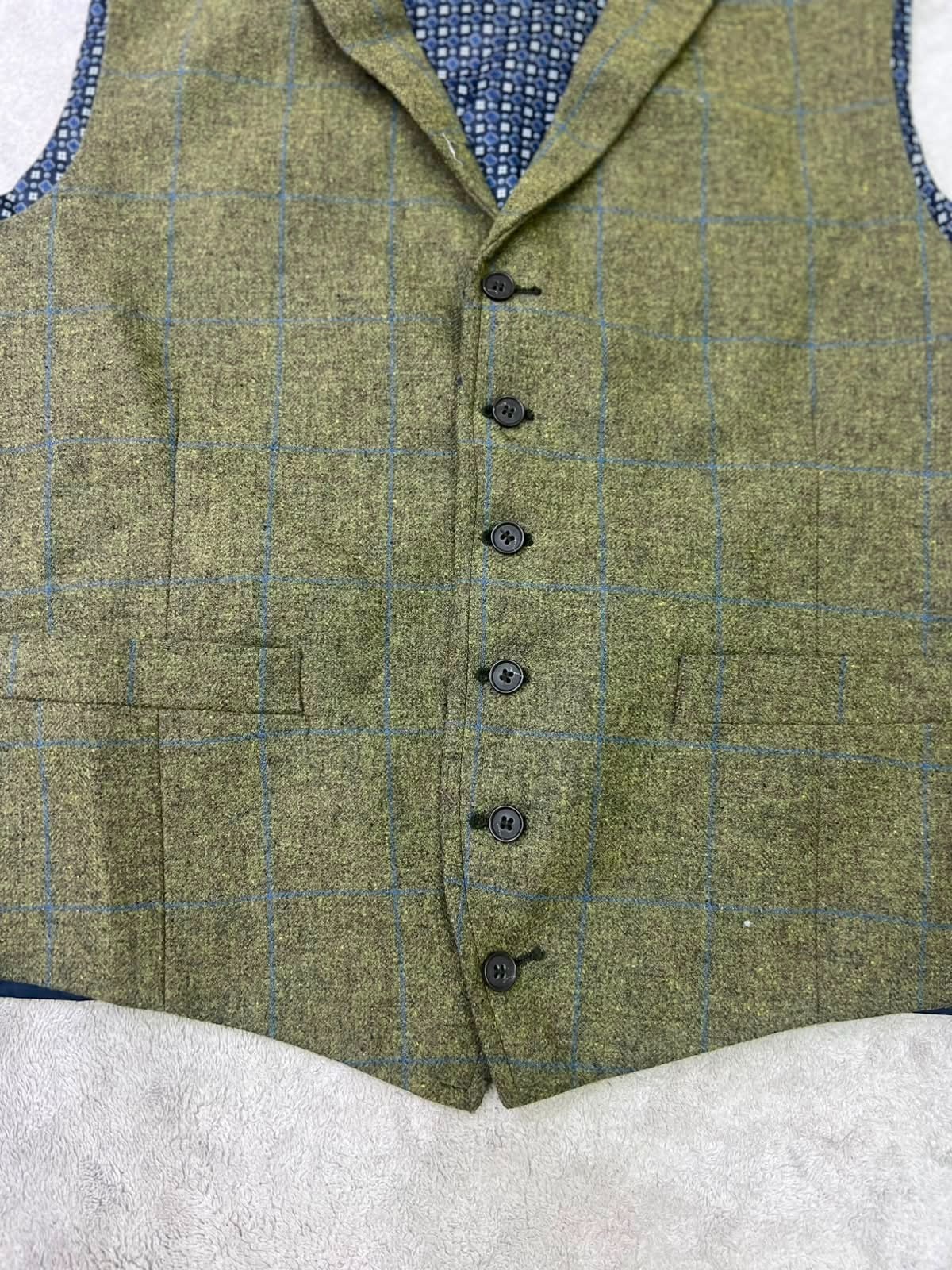 Contemporary Racing Green Wool Blend Windowpane Waistcoat Vest 44R EU54