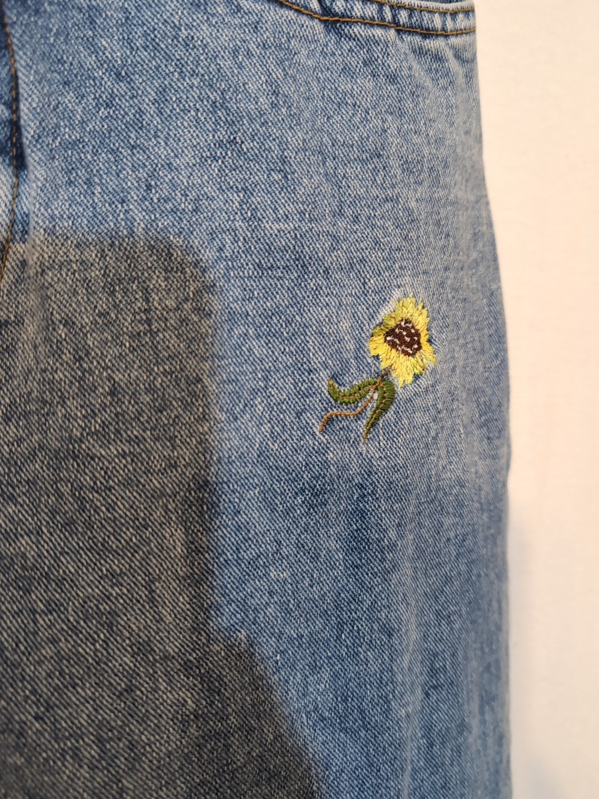 Vintage No Excuses Blue Jeans Straight High Rise Womens 6 Embroidered Floral 26″