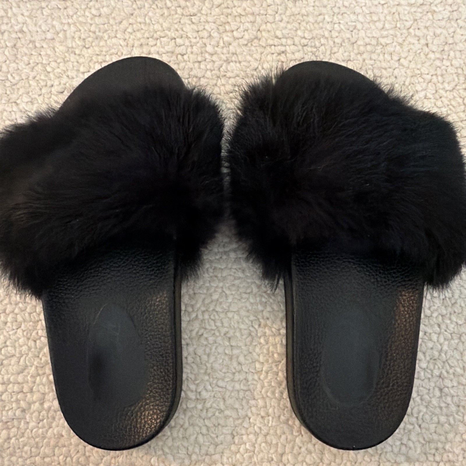 Women’s Black Faux Fur Slide Sandals US 6 Slip-On Solid Fur Upper Fur Trim