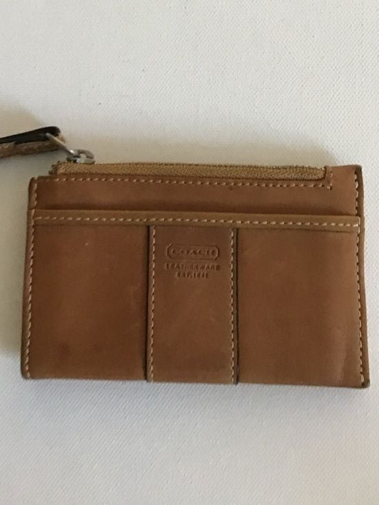 Vintage Coach Brown Leather Zip Wrist Card Holder
