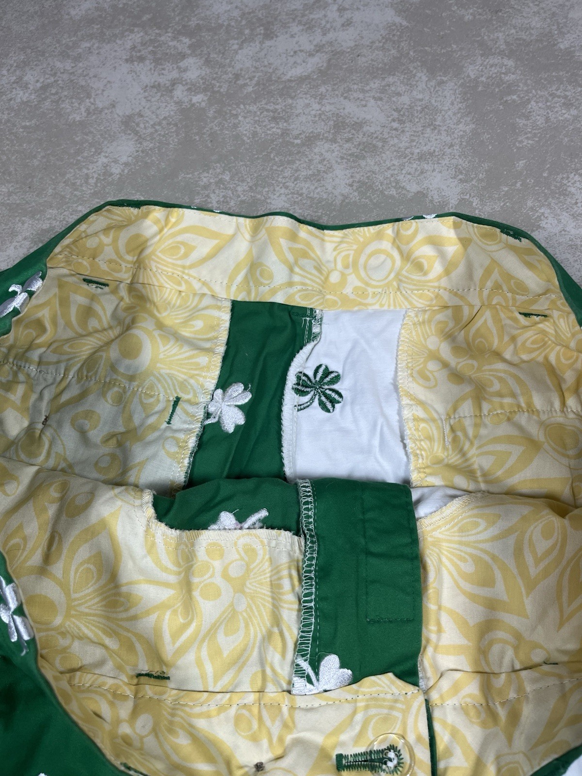 Loudmouth Green White Shamrock Golf Shorts Size 38 1395