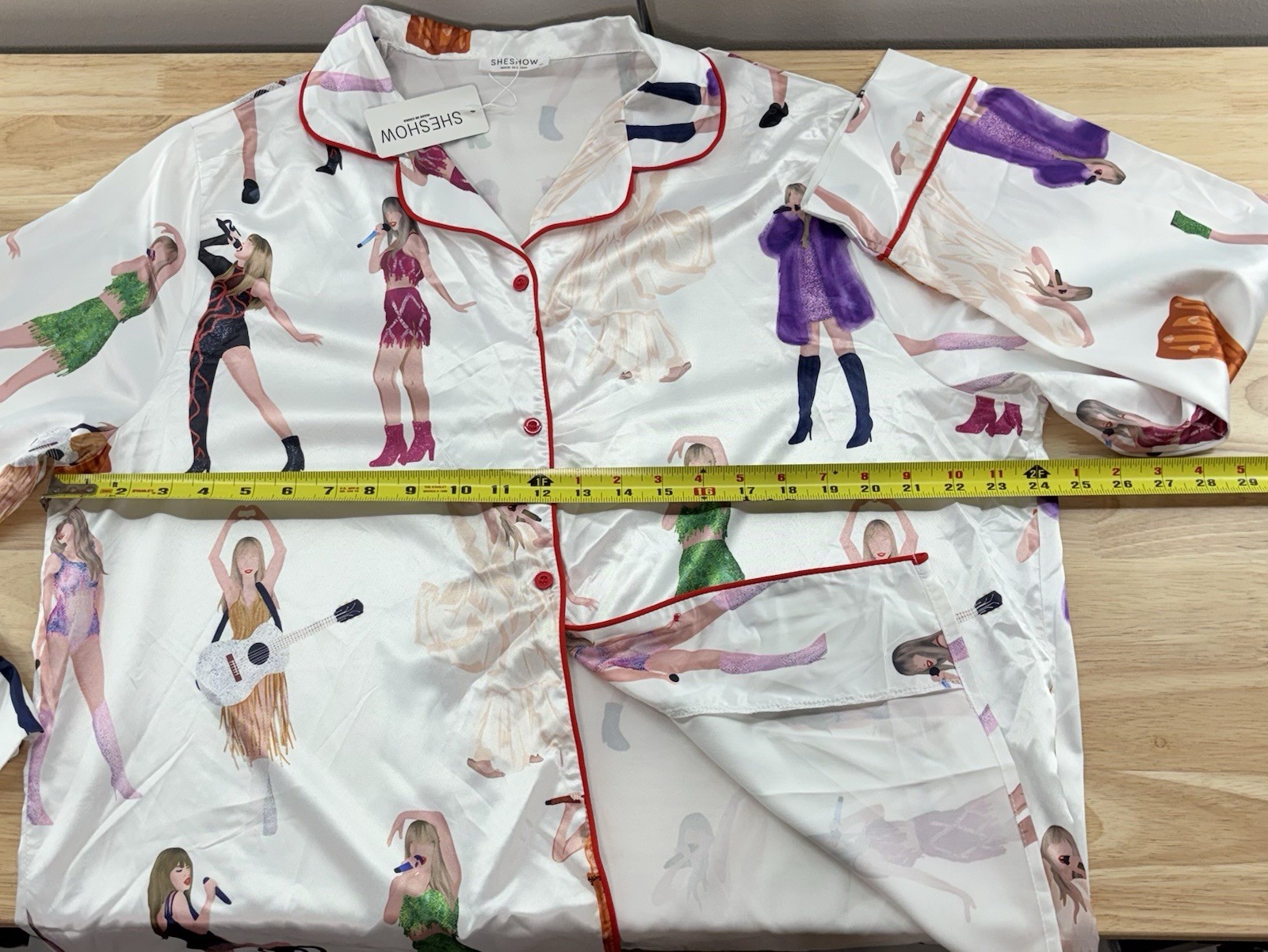 Taylor Swift Pajama Set, Top And Bottoms, Size XL, Poly Spandex Blend