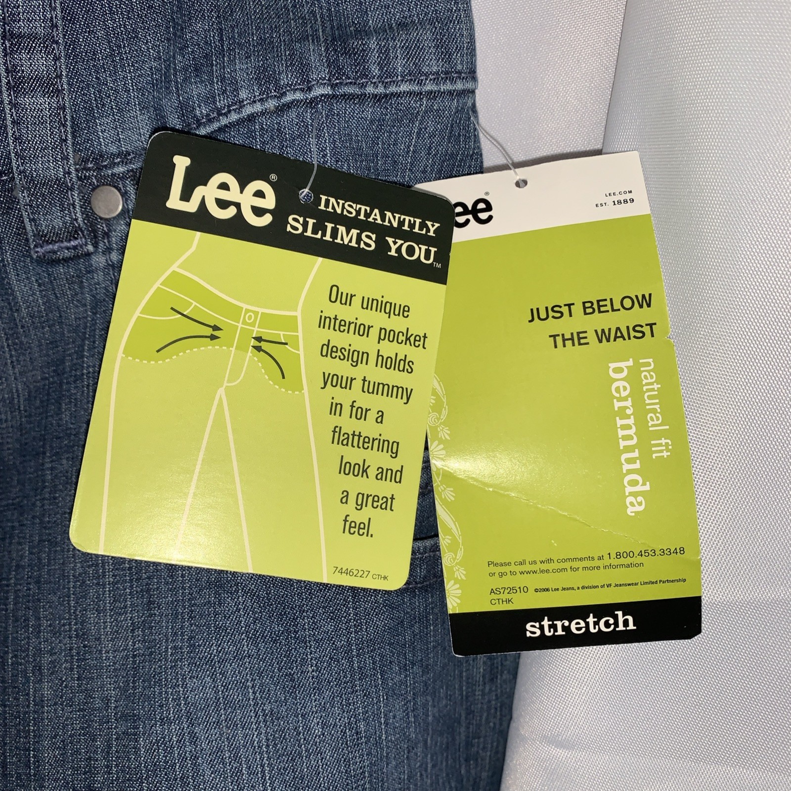 LEE Just Below Waist Stretch Shorts Women’s 16 Natural Fit Medium Length NWT