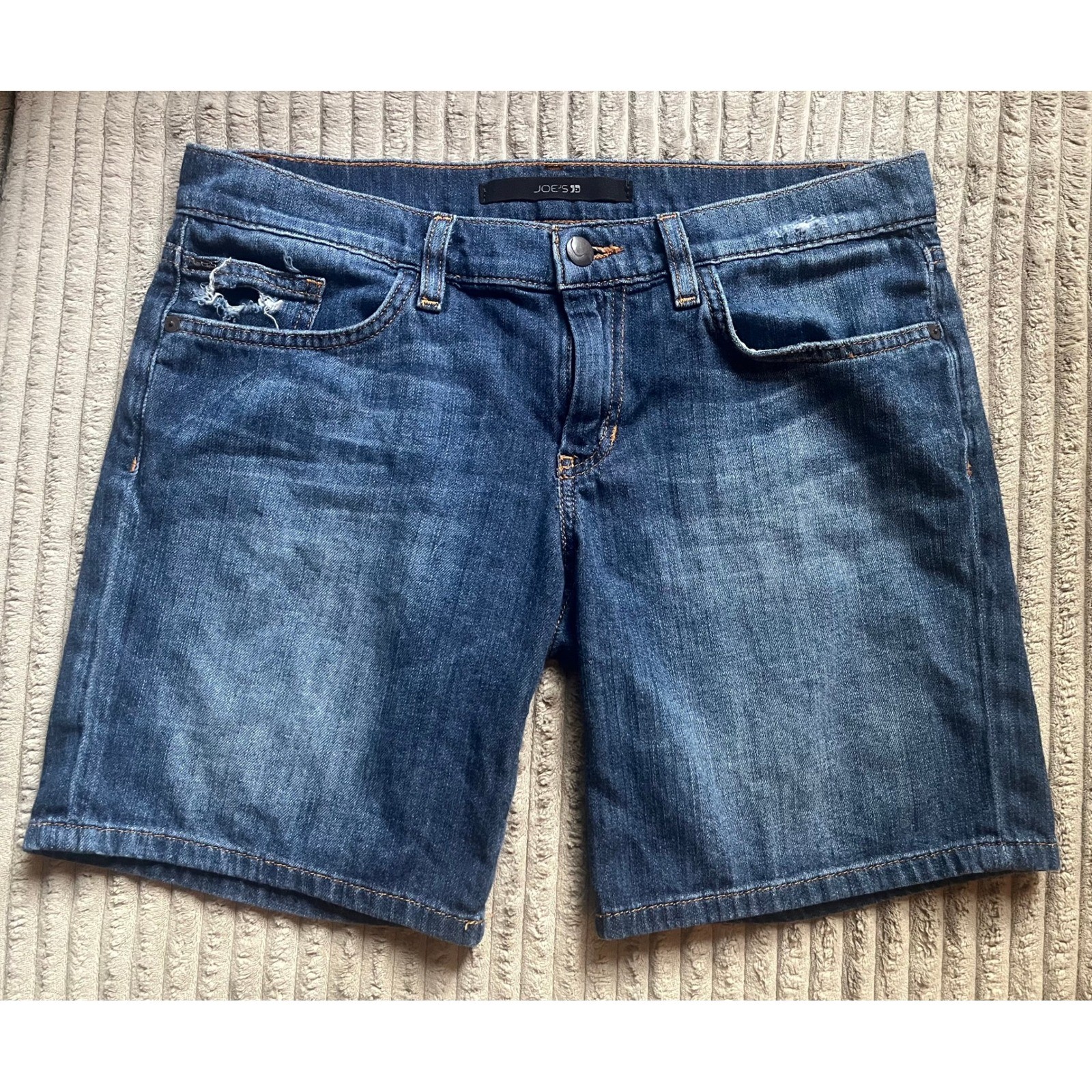 Joes Jeans Denim Shorts Womens 27 Medium Wash Distressed 100% Cotton Blue