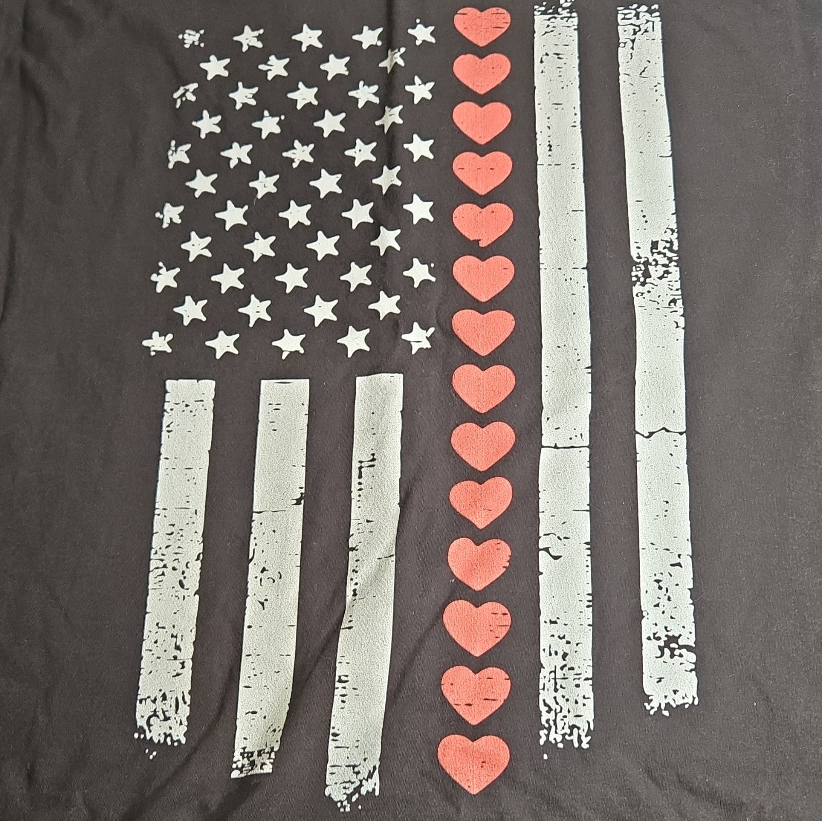 Port & Company Men’s XL Black USA Flag Heart Graphic Crew Neck Short Sleeve Tee
