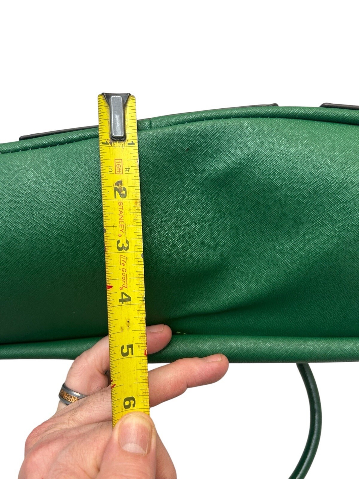 Black Rivet Green Leather Purse 16″” L x 11″ H x 4″ W E6
