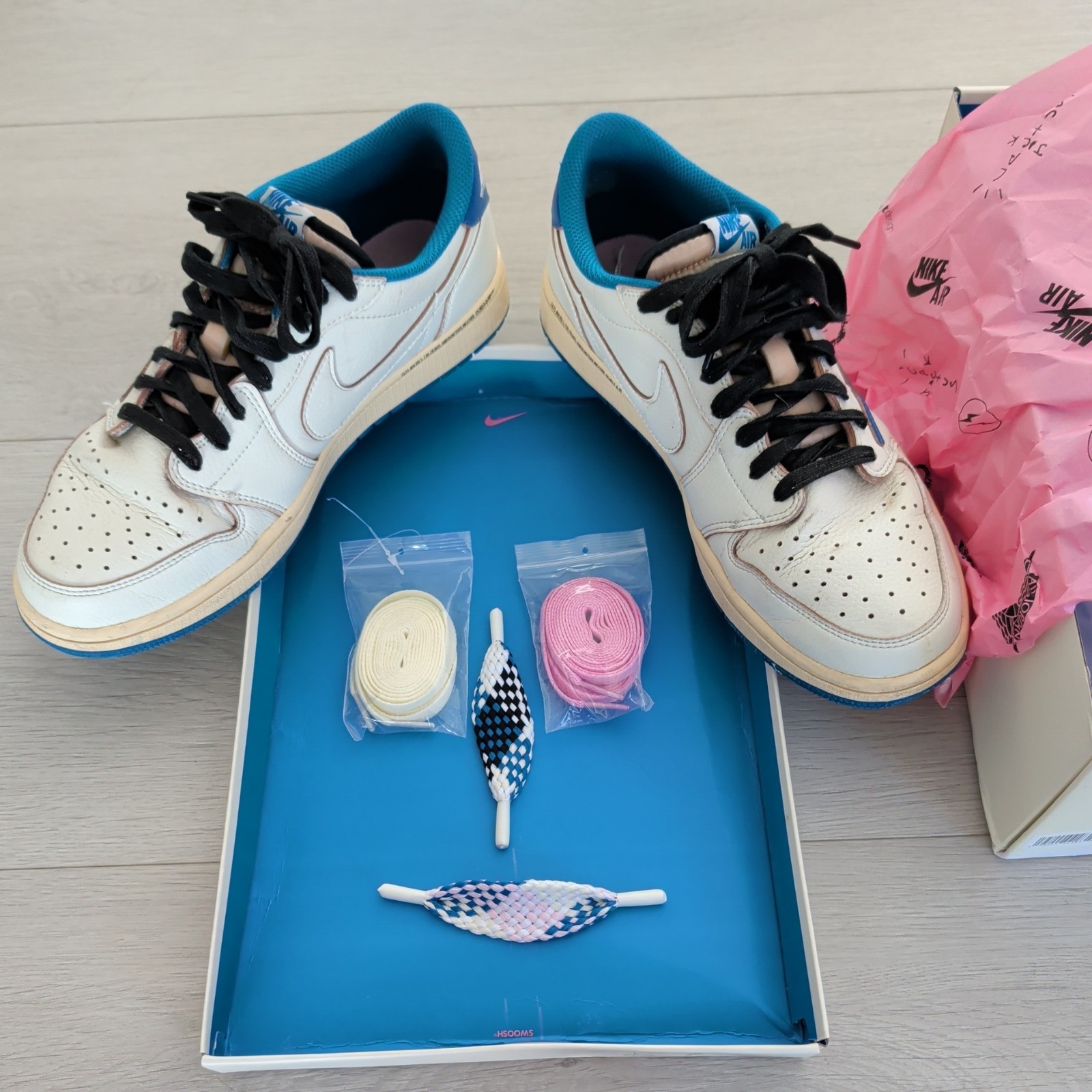 AUTHENTIC BRAND NEW Travis Scott Jordan 1 Low Fragment Blue/White/, Size US 10