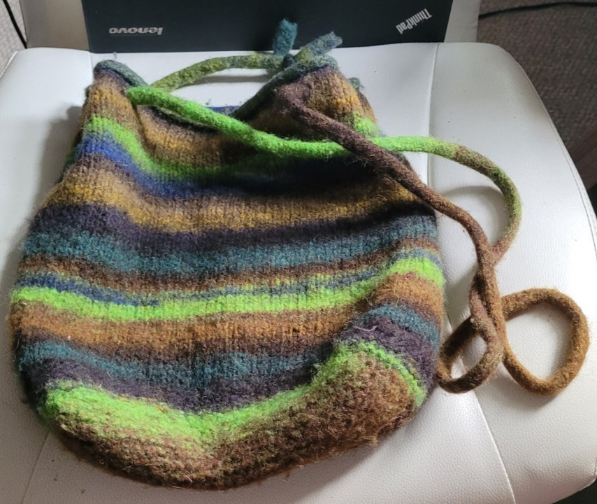 Crossbody Purse ?Wool? Drawstring Closure No Lining Multicolor Striped 11″x11″