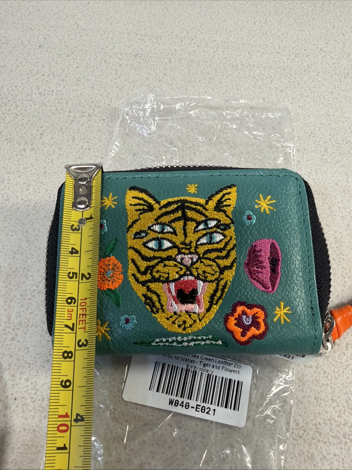 Min & Mon Frodo Basil Green Leathe Zip Around Wallet HAPPY TIGER
