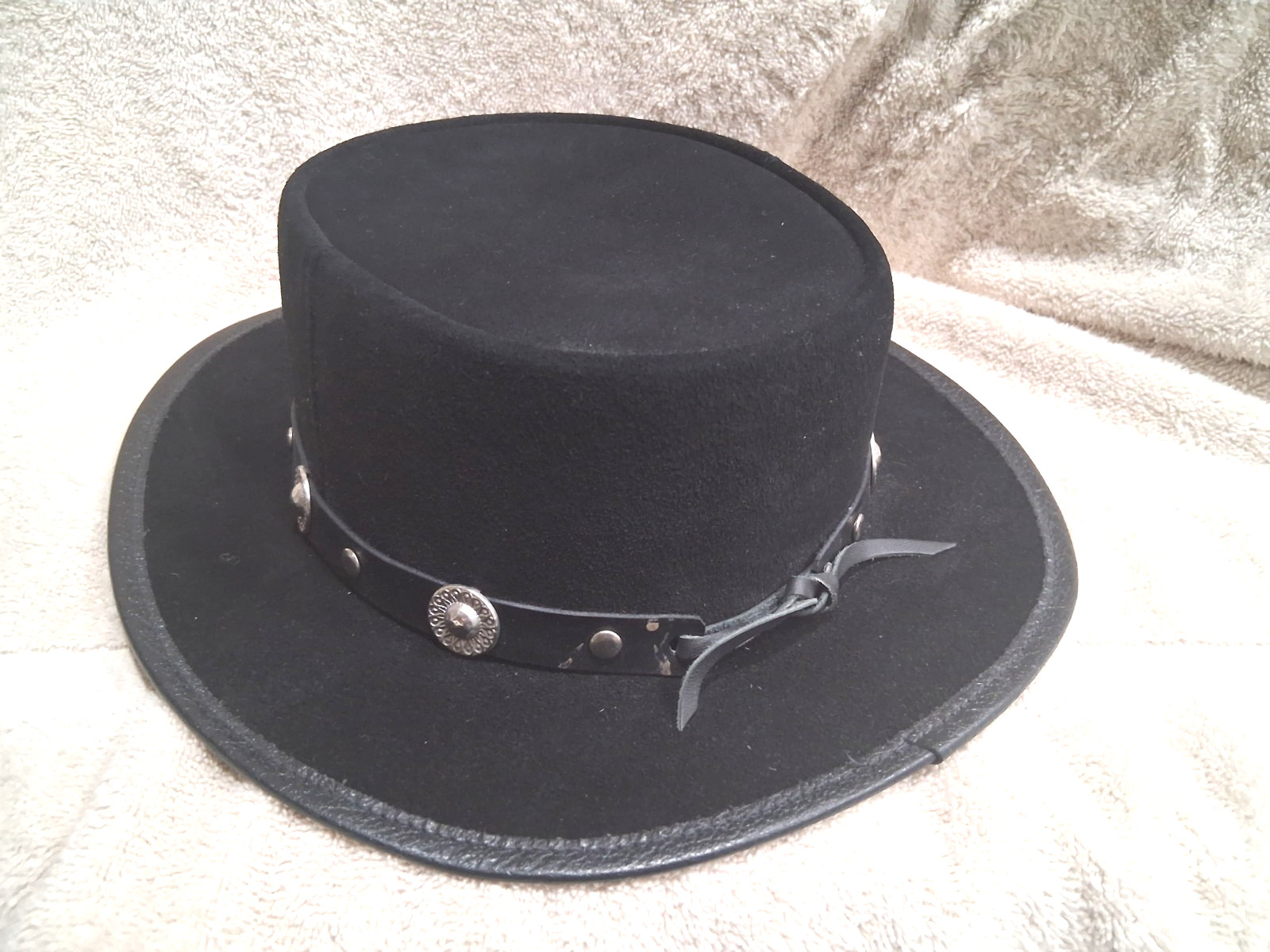 VTG Winfield Cover Co. Black Leather Gambler Hat Silver Toned Concho Band Size S