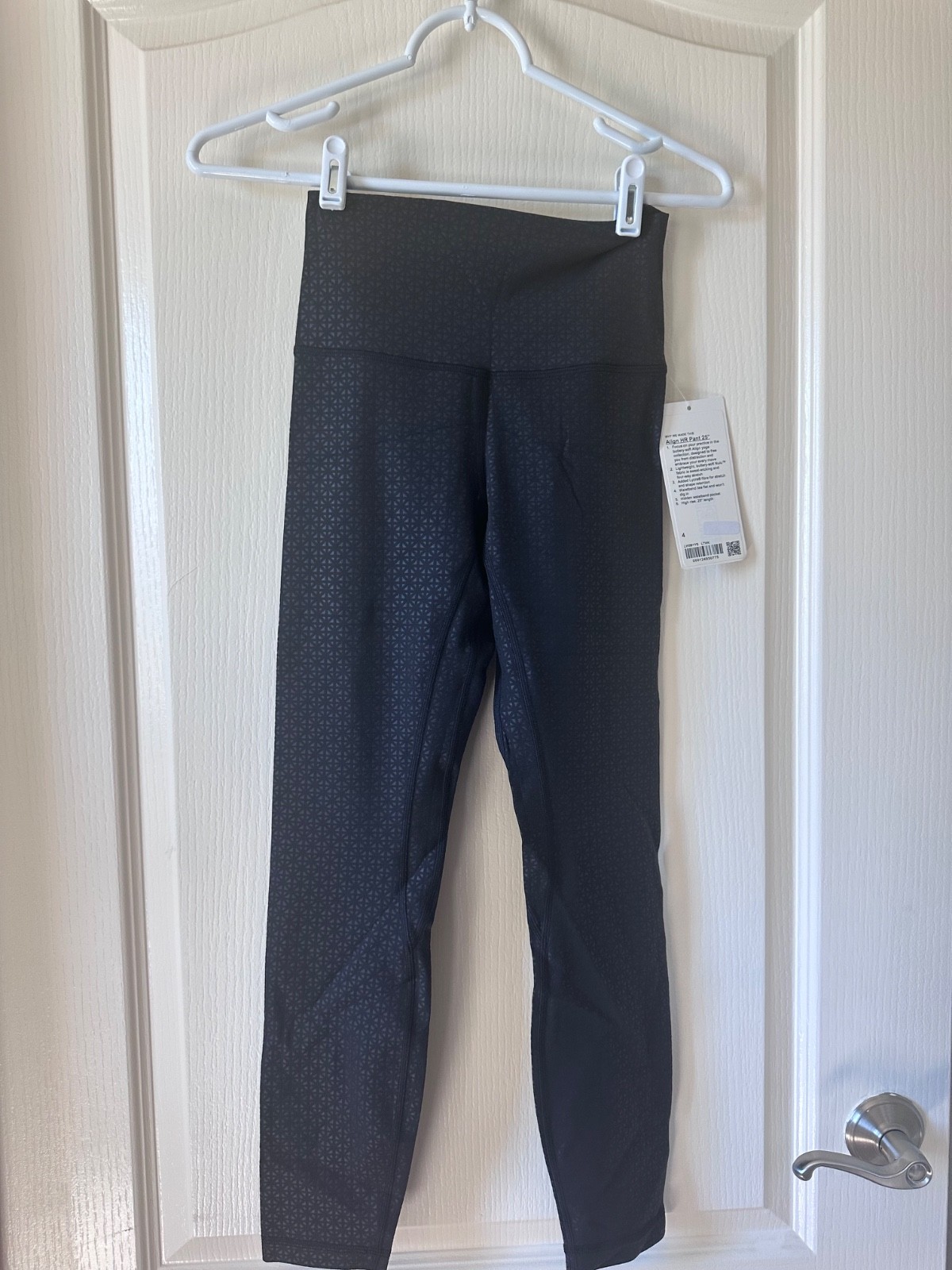 NWT Lululemon Align HR Pant 25″ Lattice Work Embossed Size 4