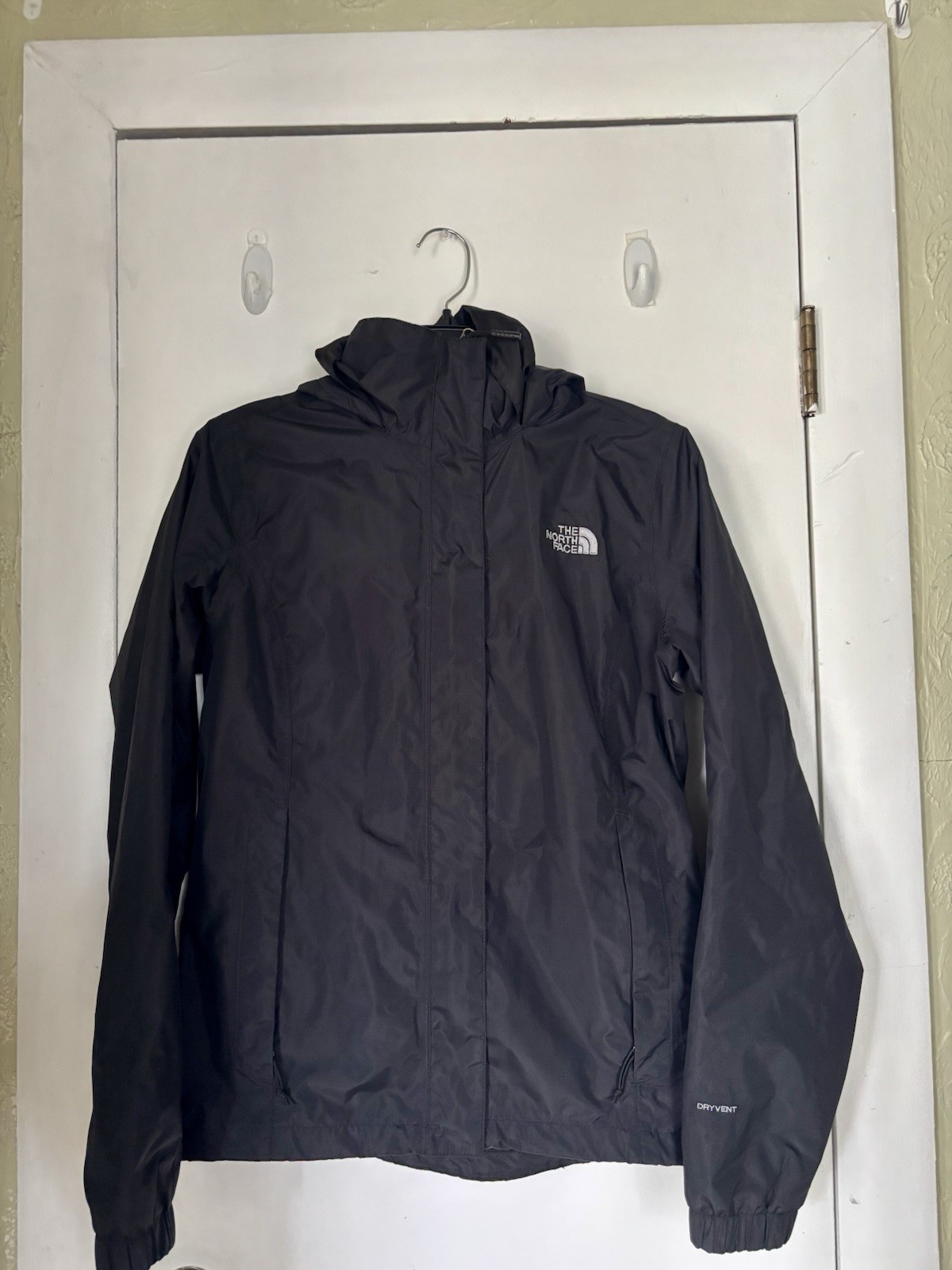 The North Face DryVent Women’s Black Hooded Zip Windbreaker/rain jacket S/P
