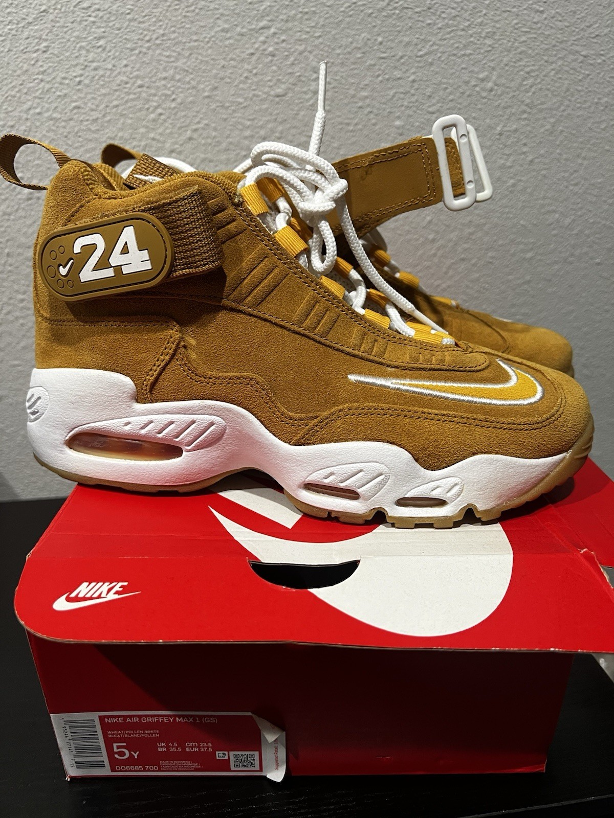 Size 5.5 (GS) – Nike Air Griffey Max I Mid Wheat