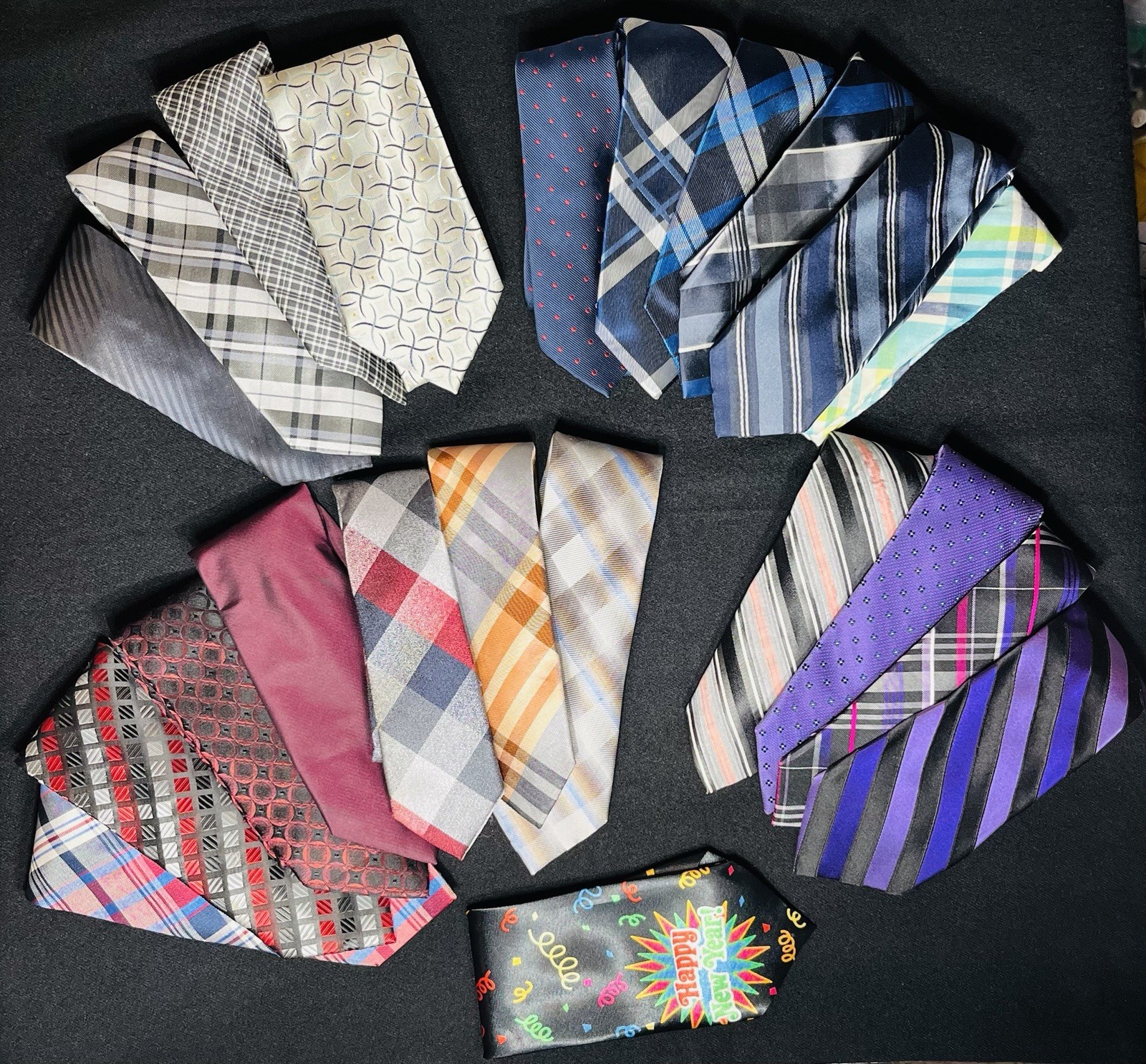 Lot of 22 Men’s Neckties Assorted Plaid Striped Geometric Holiday Dress Ties