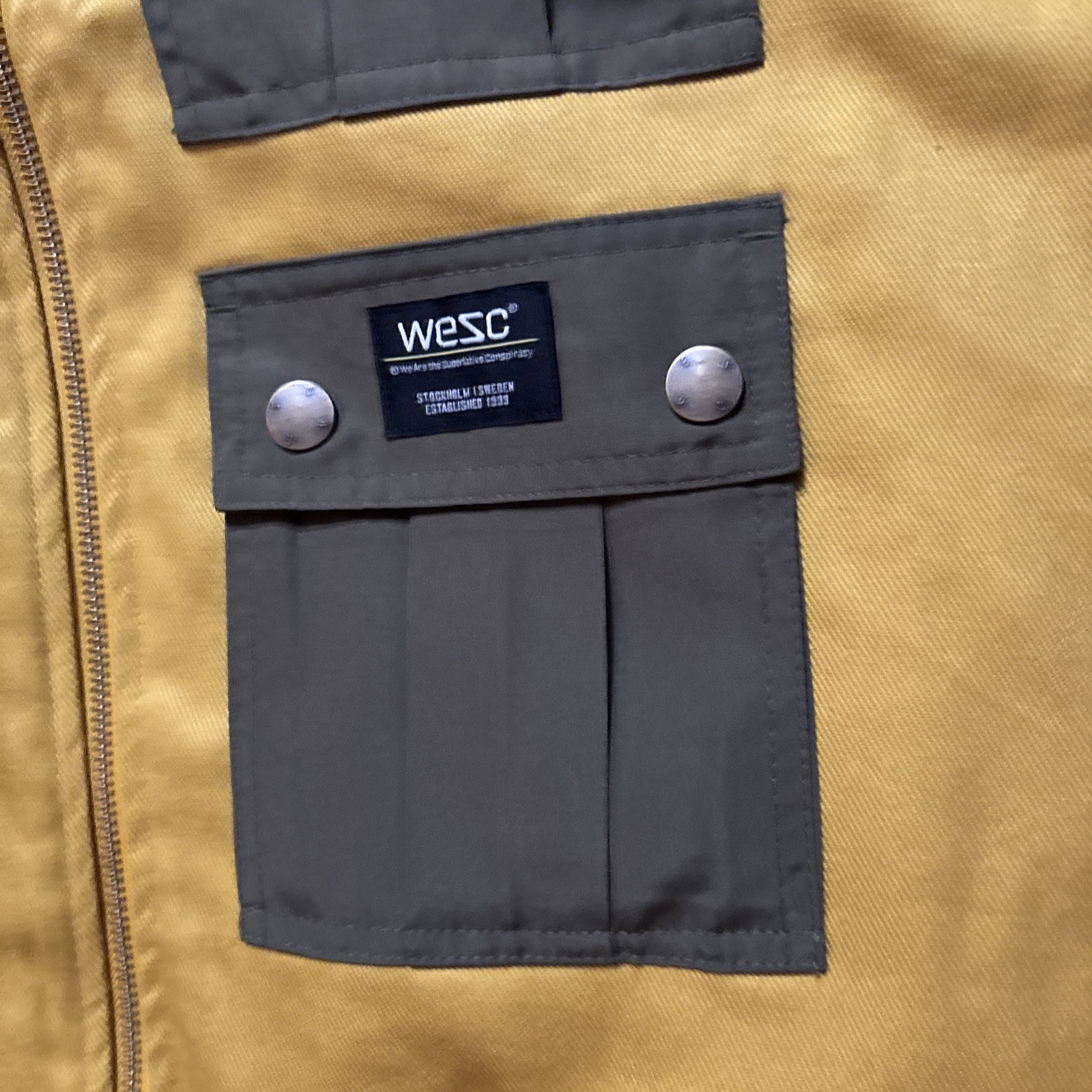 WESC CARGO PADDED UTILITY Vest Men’s S Women’s M Hiking Green Yellow Full Zip