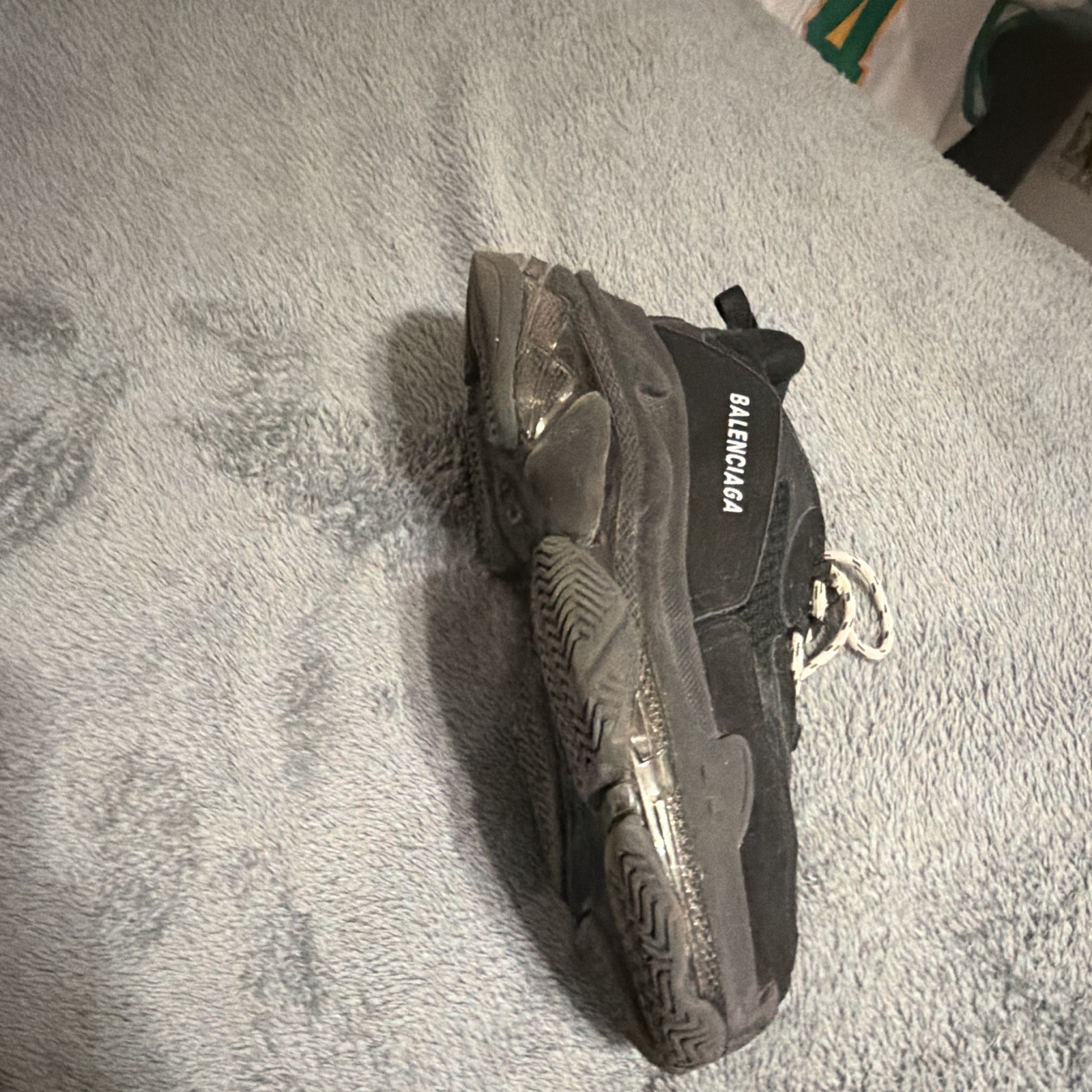 Balenciaga Triple S Men’s Black Low Top Lace-Up Athletic Sneaker