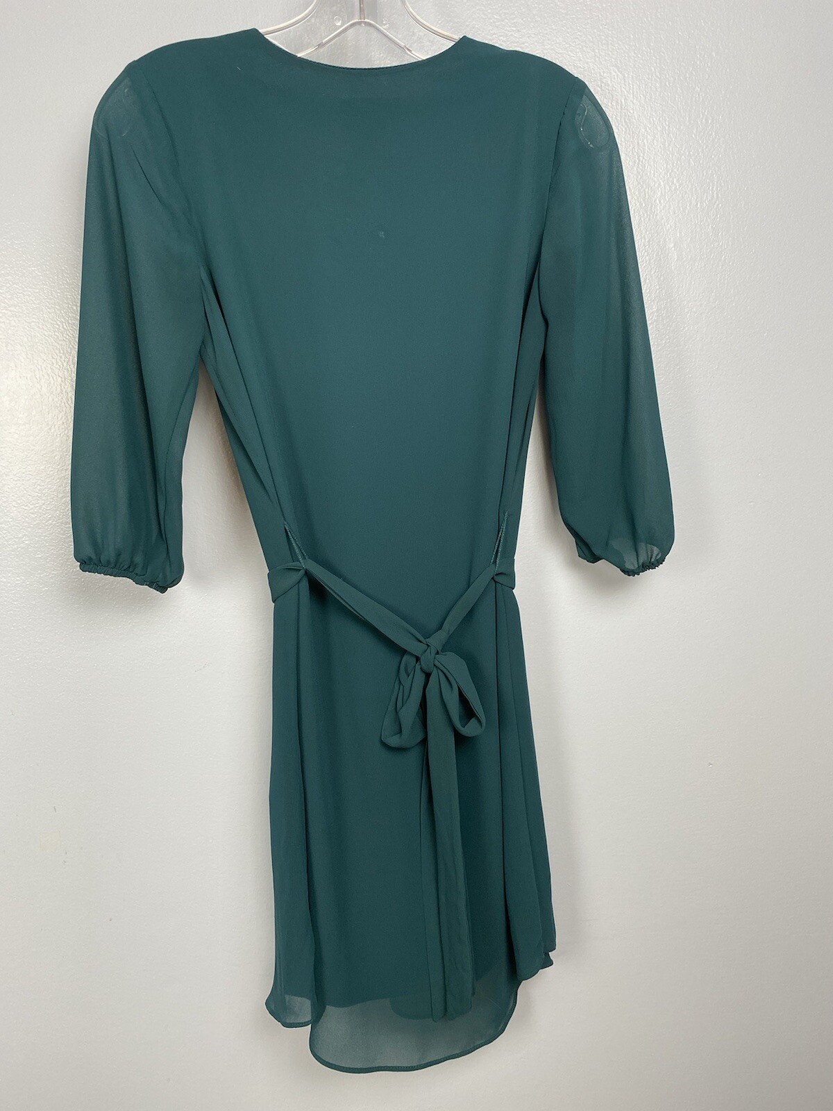 iz byer green elbow sleeve dress size XS