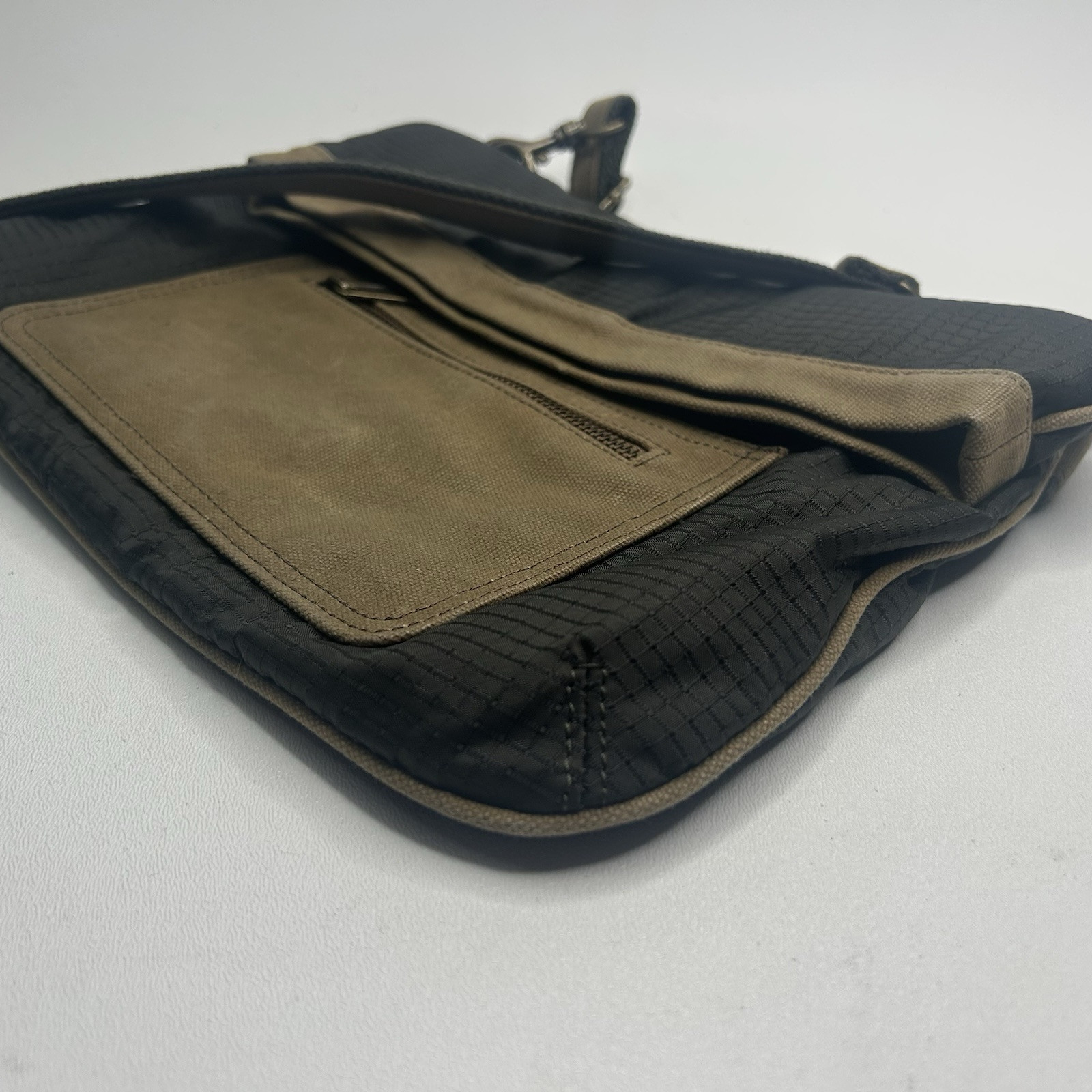 Sporty EDDIE BAUER Brown Canvas/Nylon Crossbody Foldover Bag