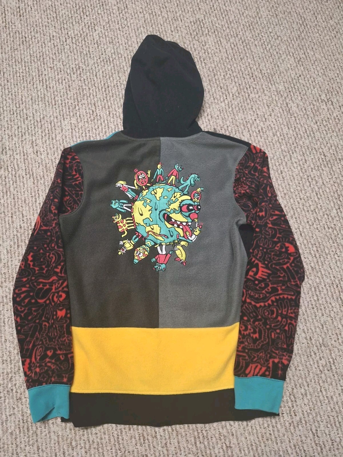 KILLER ACID Bindle Conspiracy Earth Peace Funny Cartoon Retro Hoodie M
