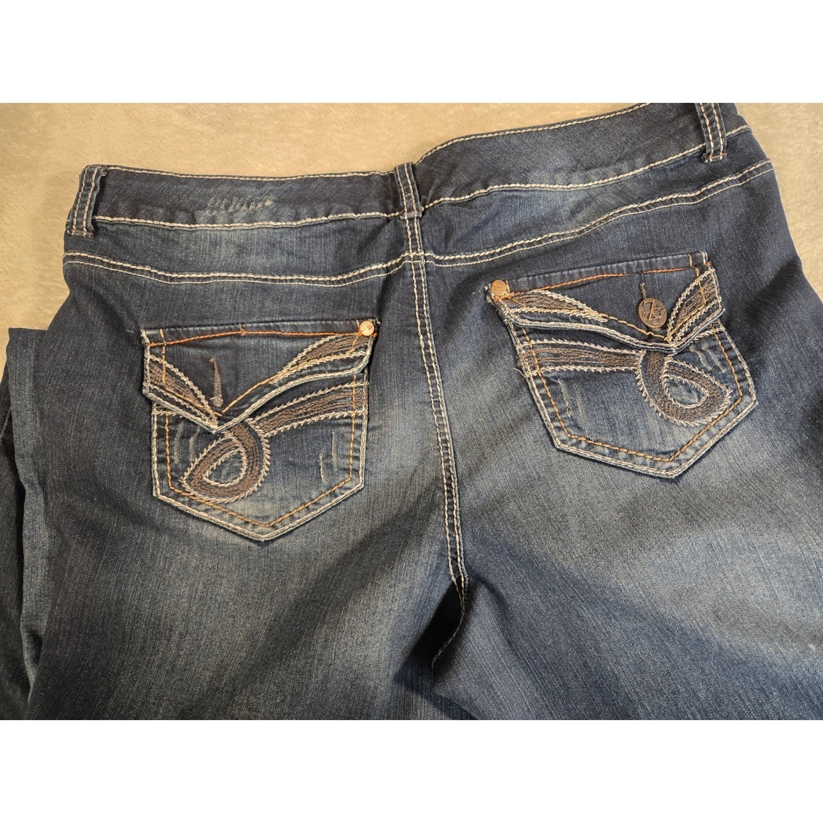 Vtg Z. Cavaricci Womens Plus Size 22 Dk. Wash Flare Leg Embroidered Pocket Jeans