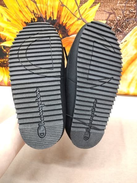 Champion Adult University Unisex Slippers – BLACK W/9-M/7
