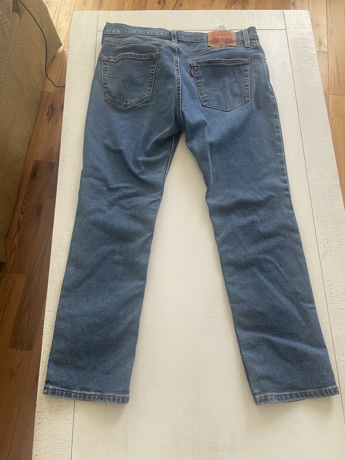 Levi’s 511 Men’s Blue Denim Jeans Slim Fit Cotton Medium Wash 5-Pocket