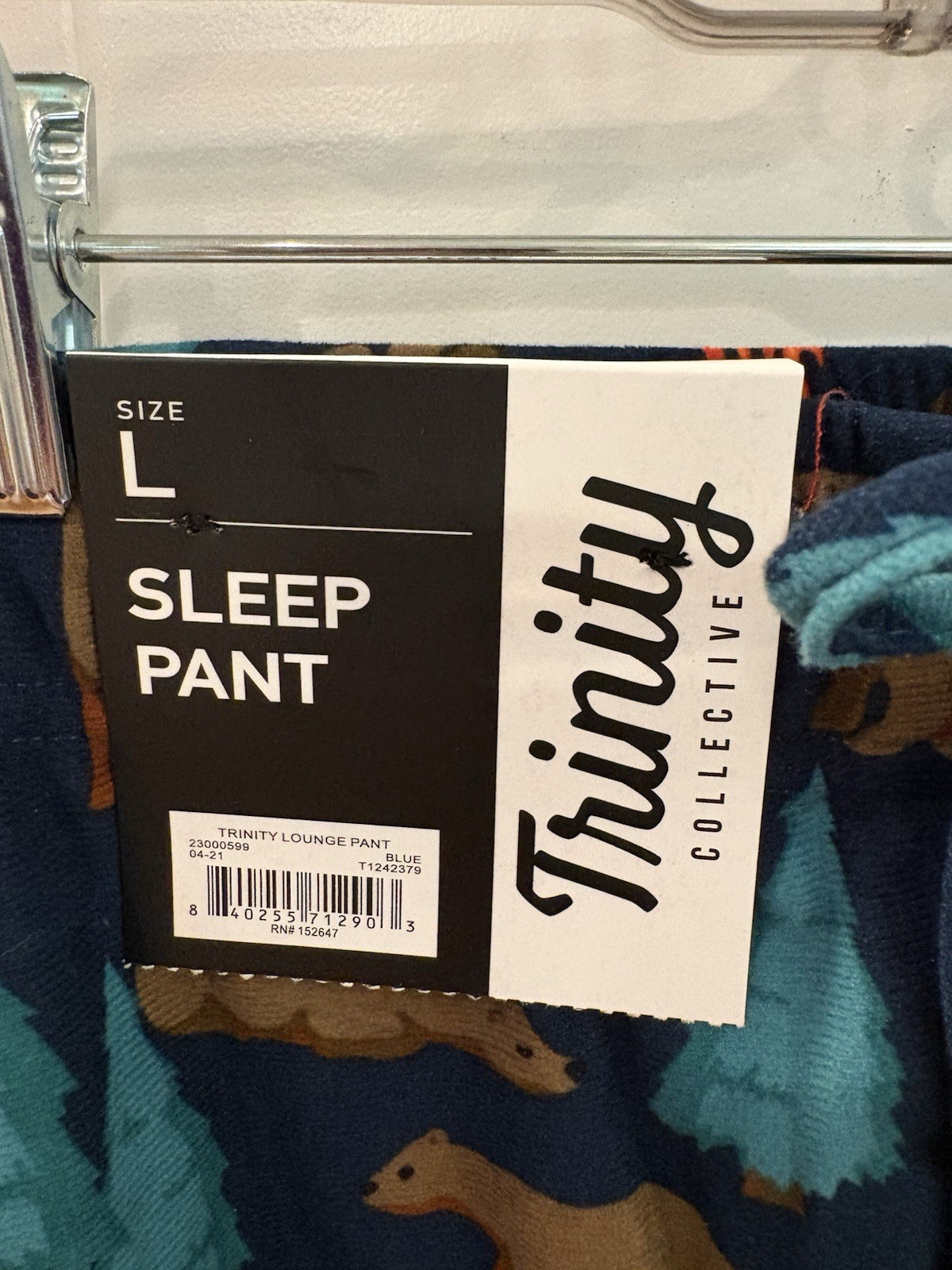NWT Men’s Size L Sleep Pant From Trinity Collective Bear With Campfire Print