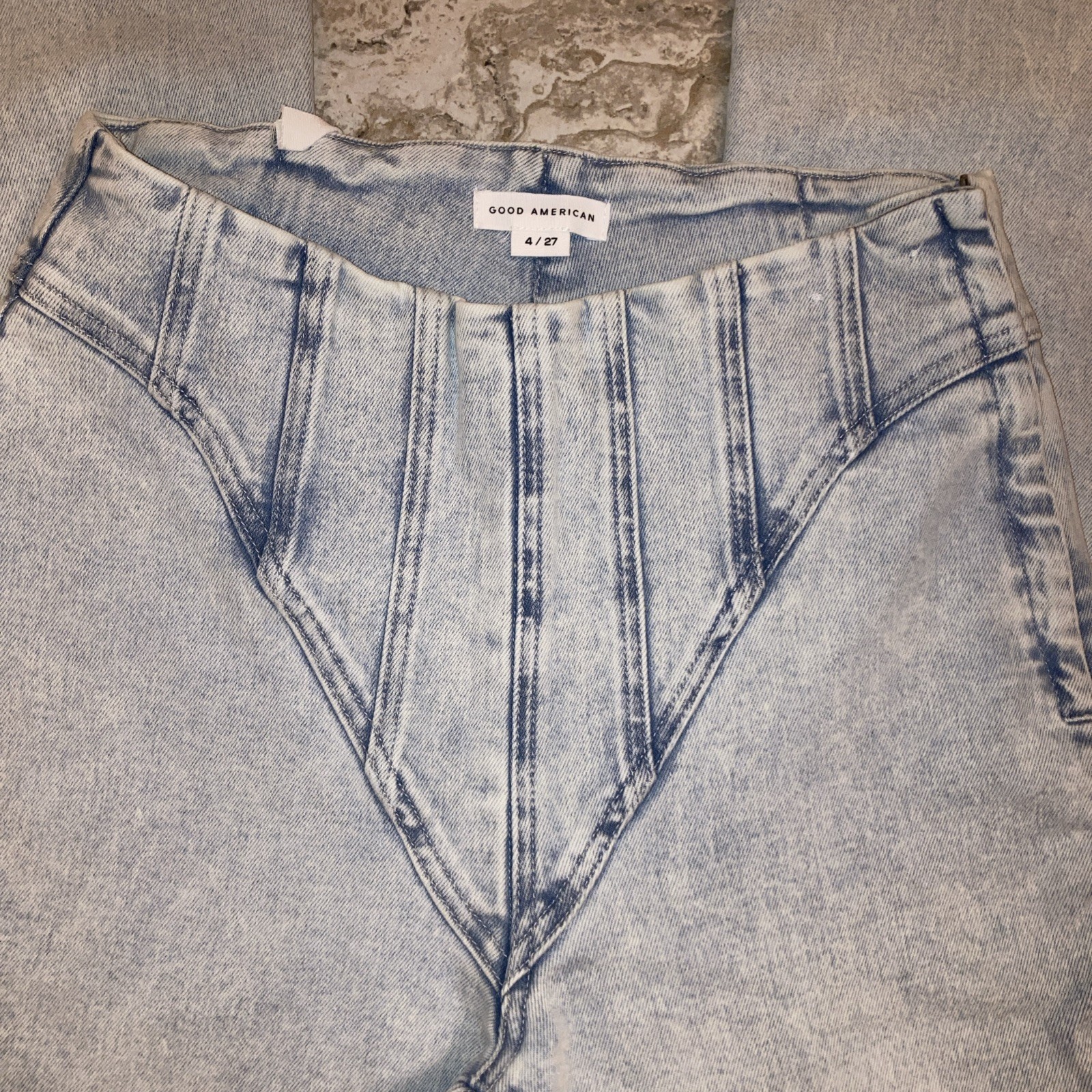 Good American Good Legs Flare Jeans – Light Wash – Size 4 – Unique Design
