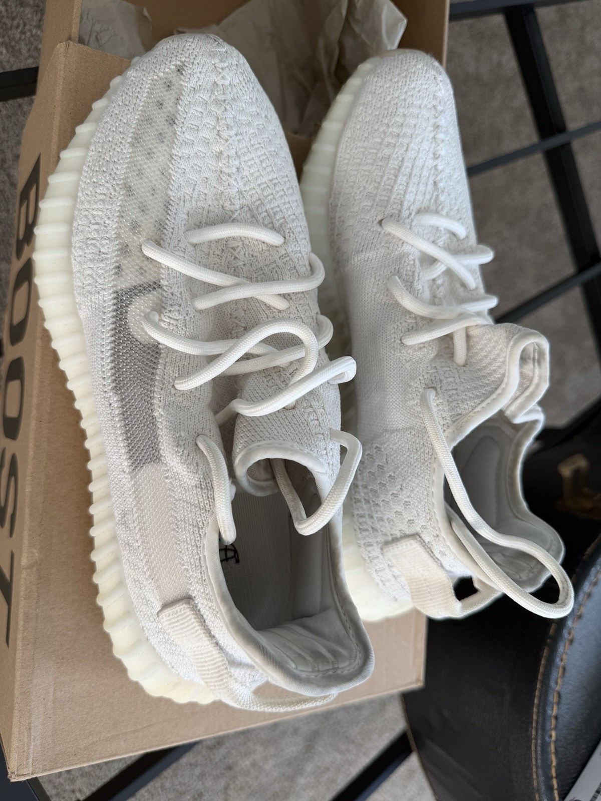 adidas Yeezy Boost 350 V2 Bone HQ6316 Men’s Low Top Primeknit Cushioned