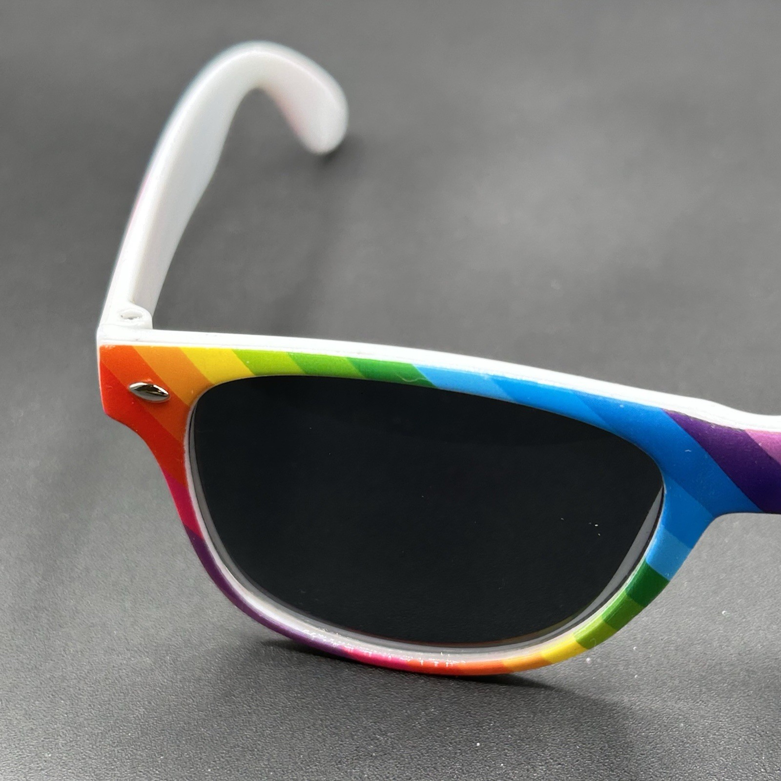 Washington DC World Pride Sunglasses White & ROYGBIV May 23 – June 8 2025 EUC