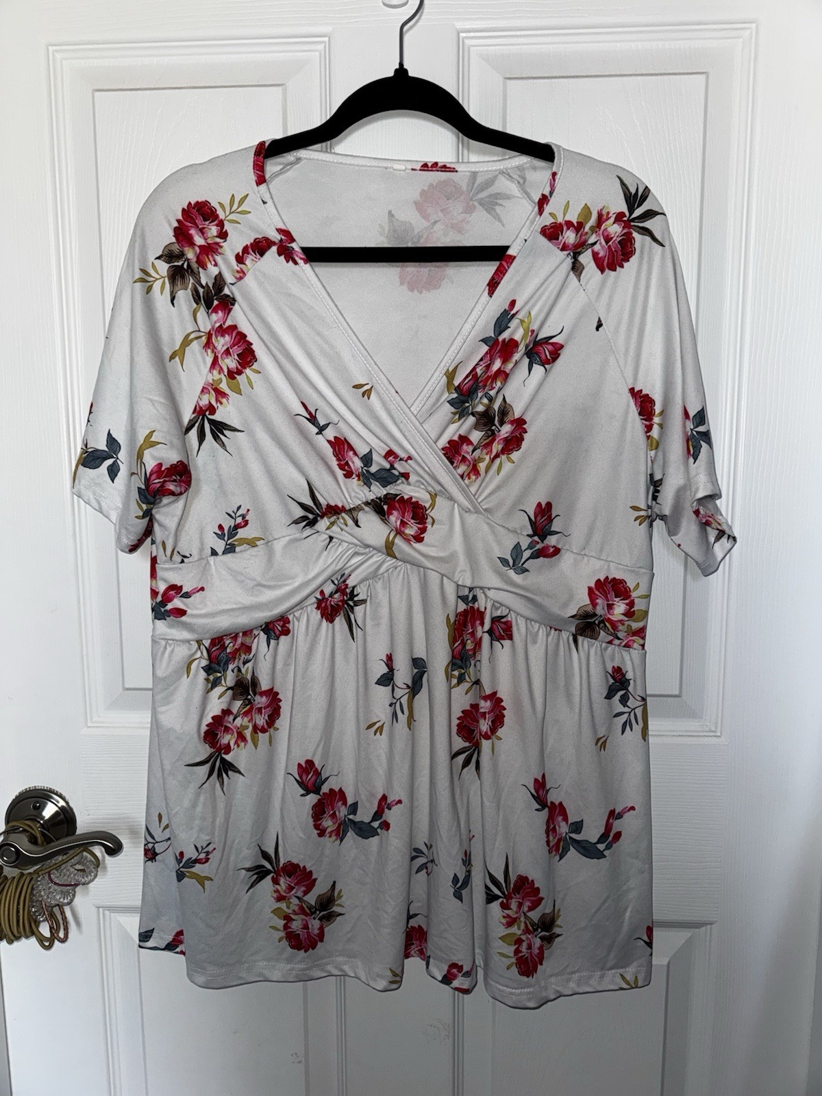 Rose Pattern Women’s Top 2XL Empire Waist NWOT
